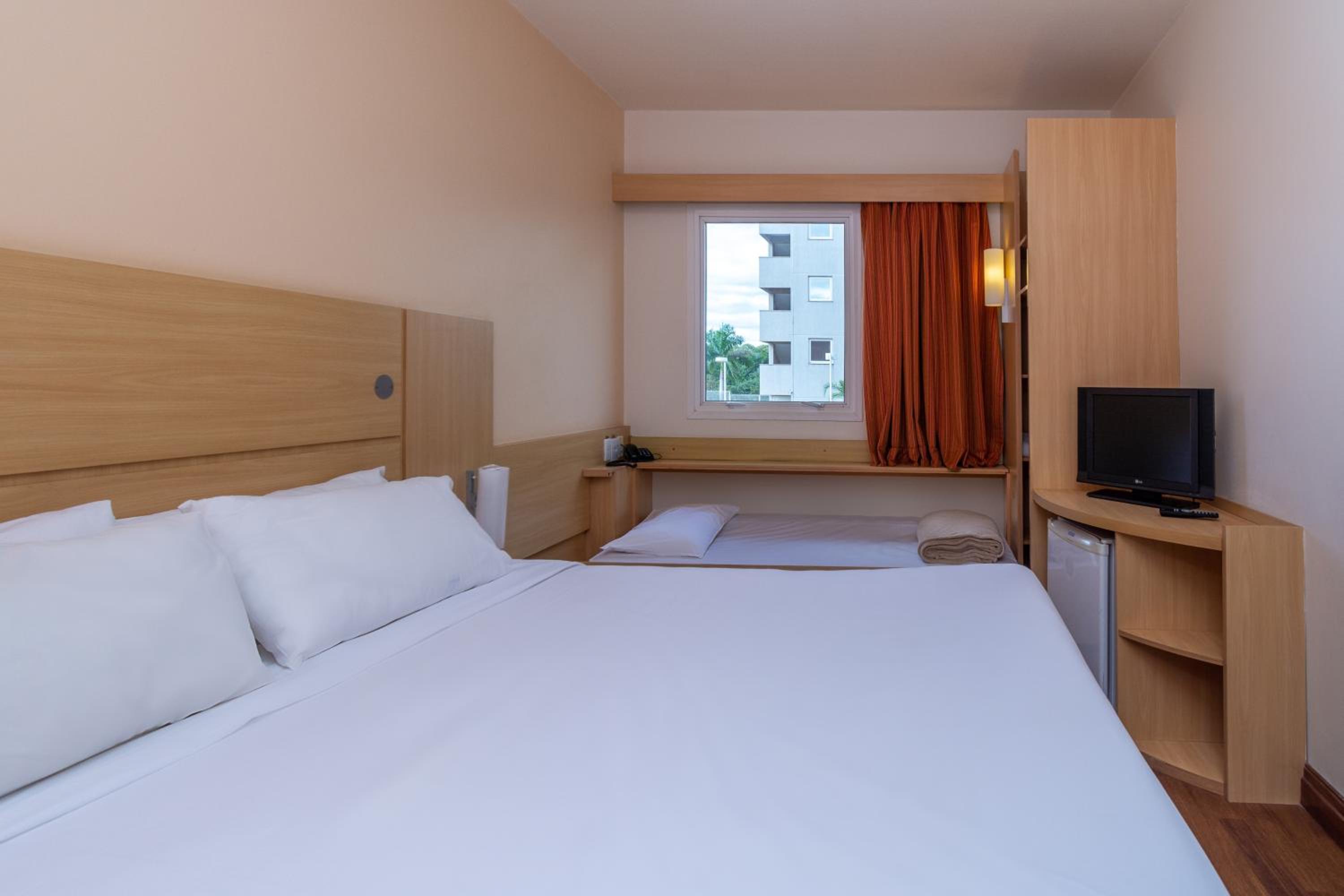 Standard Double Rooom with Sofa Bed photo 3