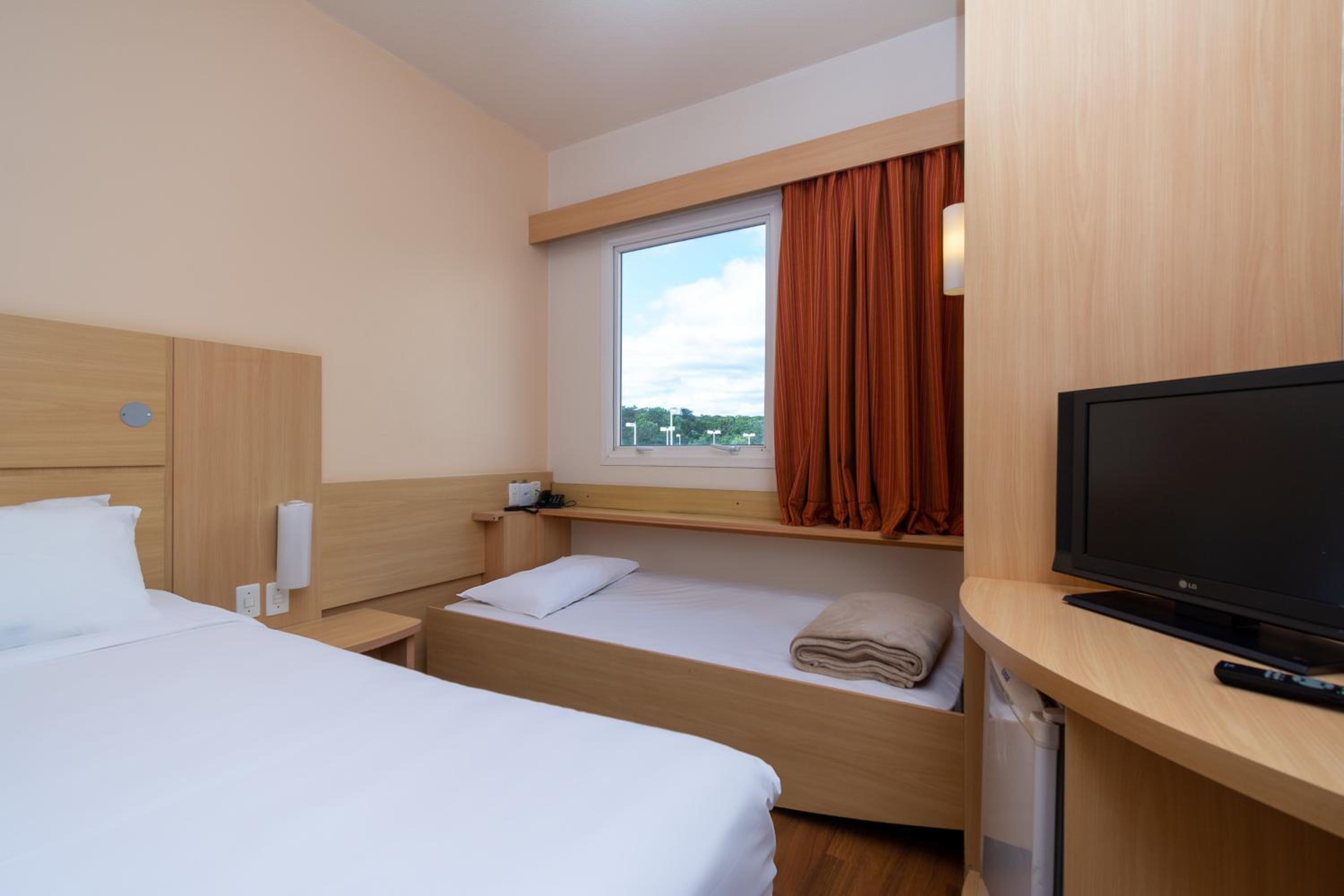 Standard Double Room with an Auxiliary Children Bed photo 3