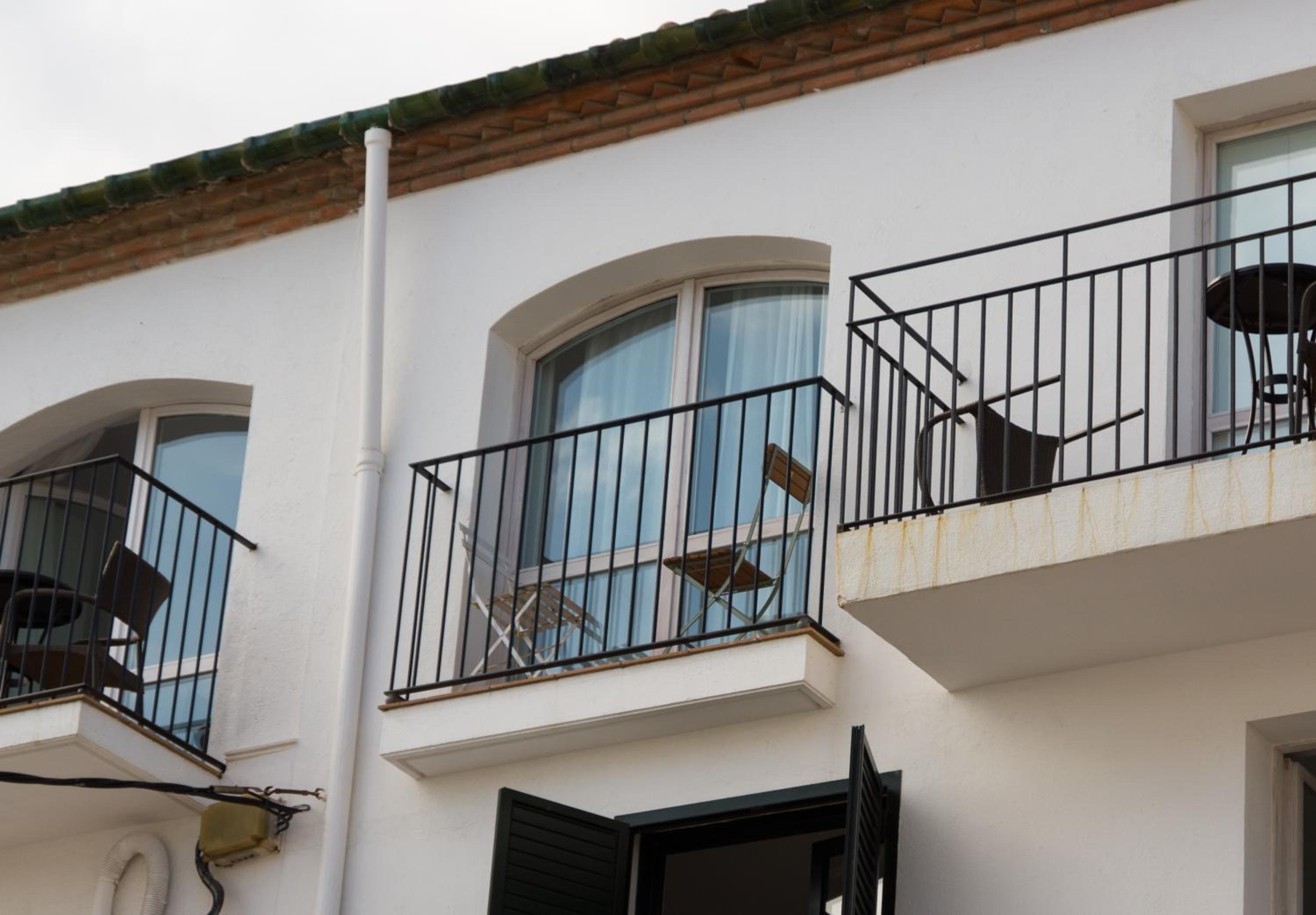 Deluxe Double Room with Balcony and Partial Sea View photo 2