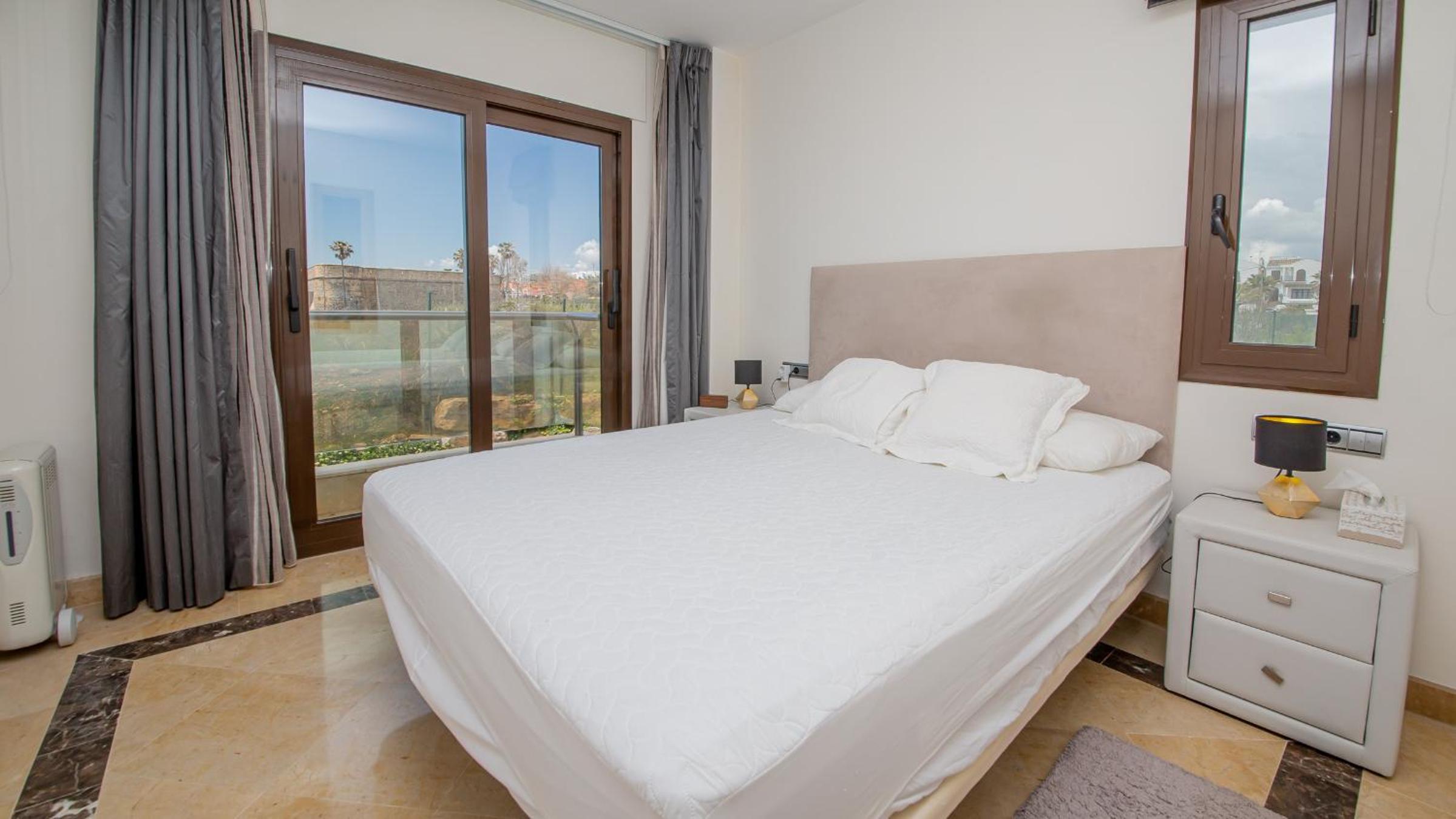 Apartment with Sea View photo 2