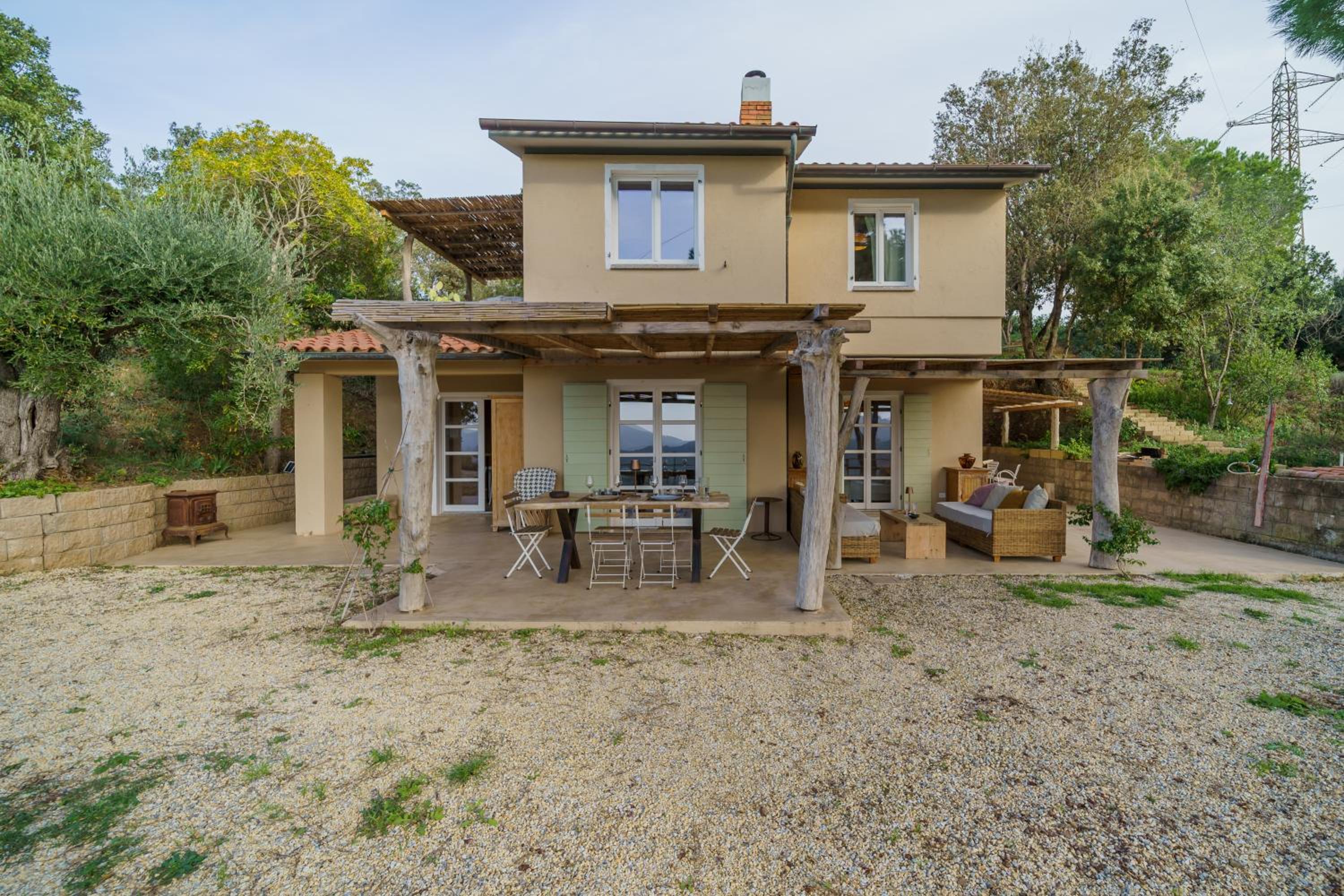 Villa photo 2