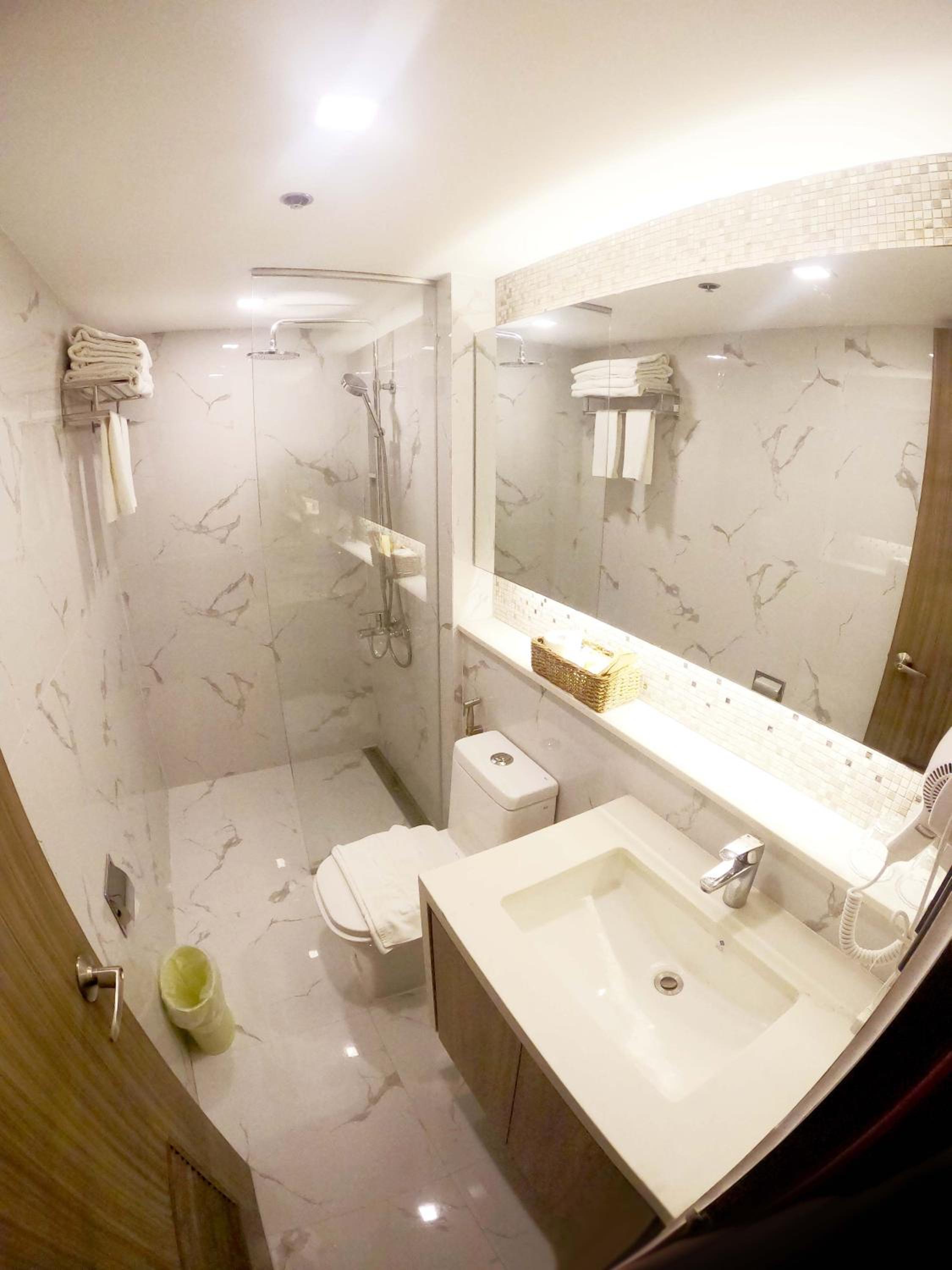 Quadruple Room - Photo 6