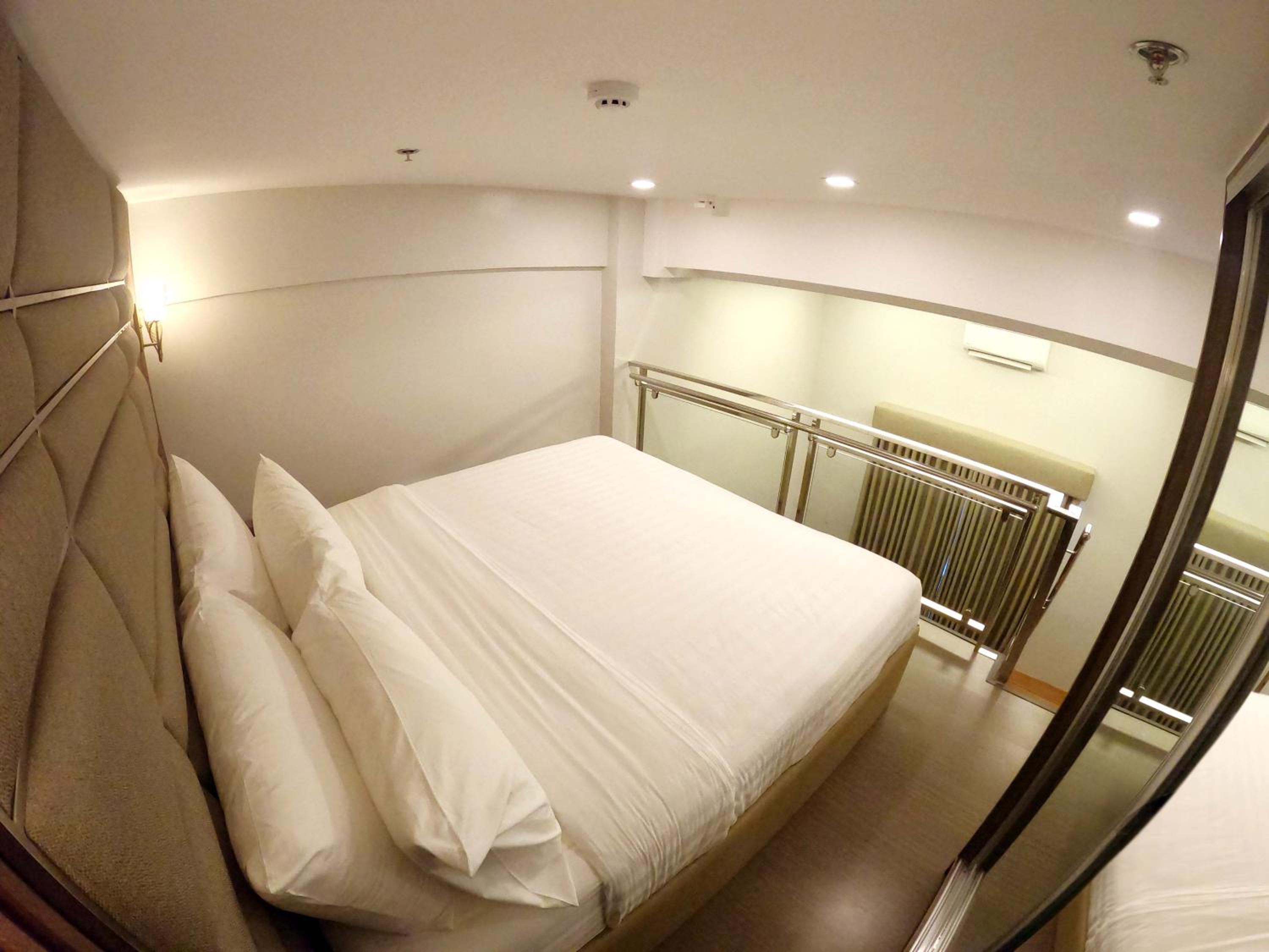 Quadruple Room - Photo 7