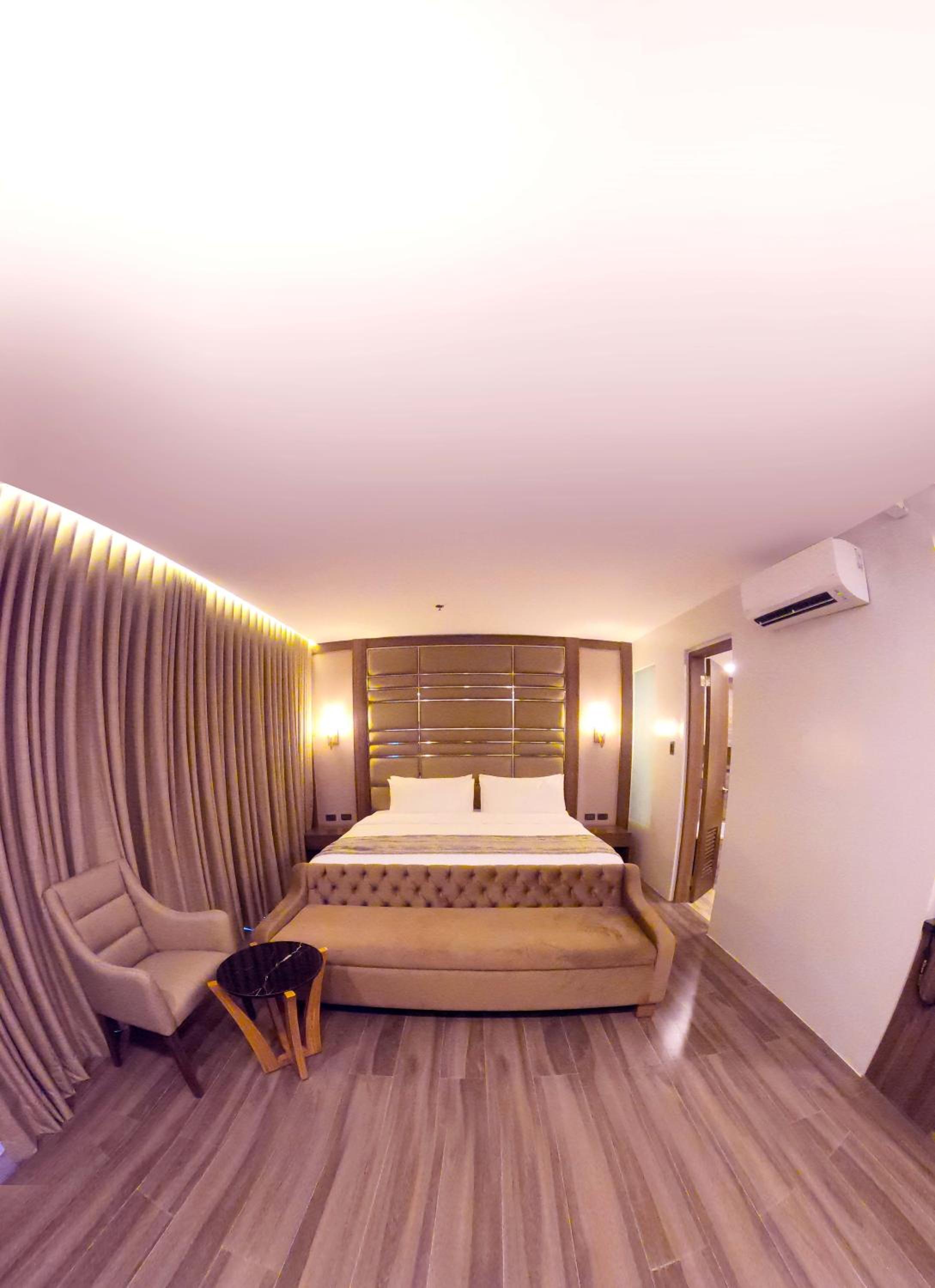 Junior Suite - Photo 2