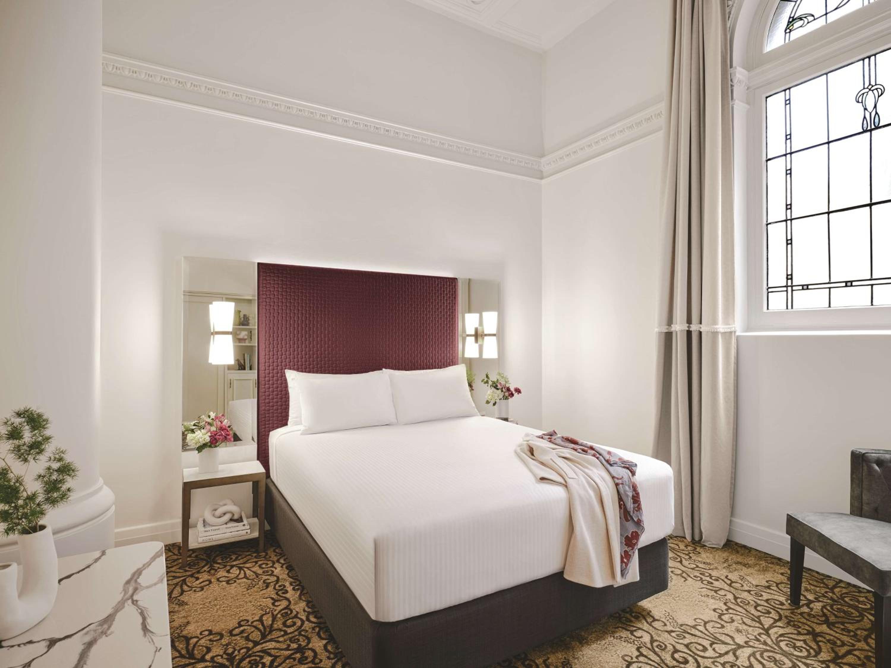 Commerce Heritage Queen Room