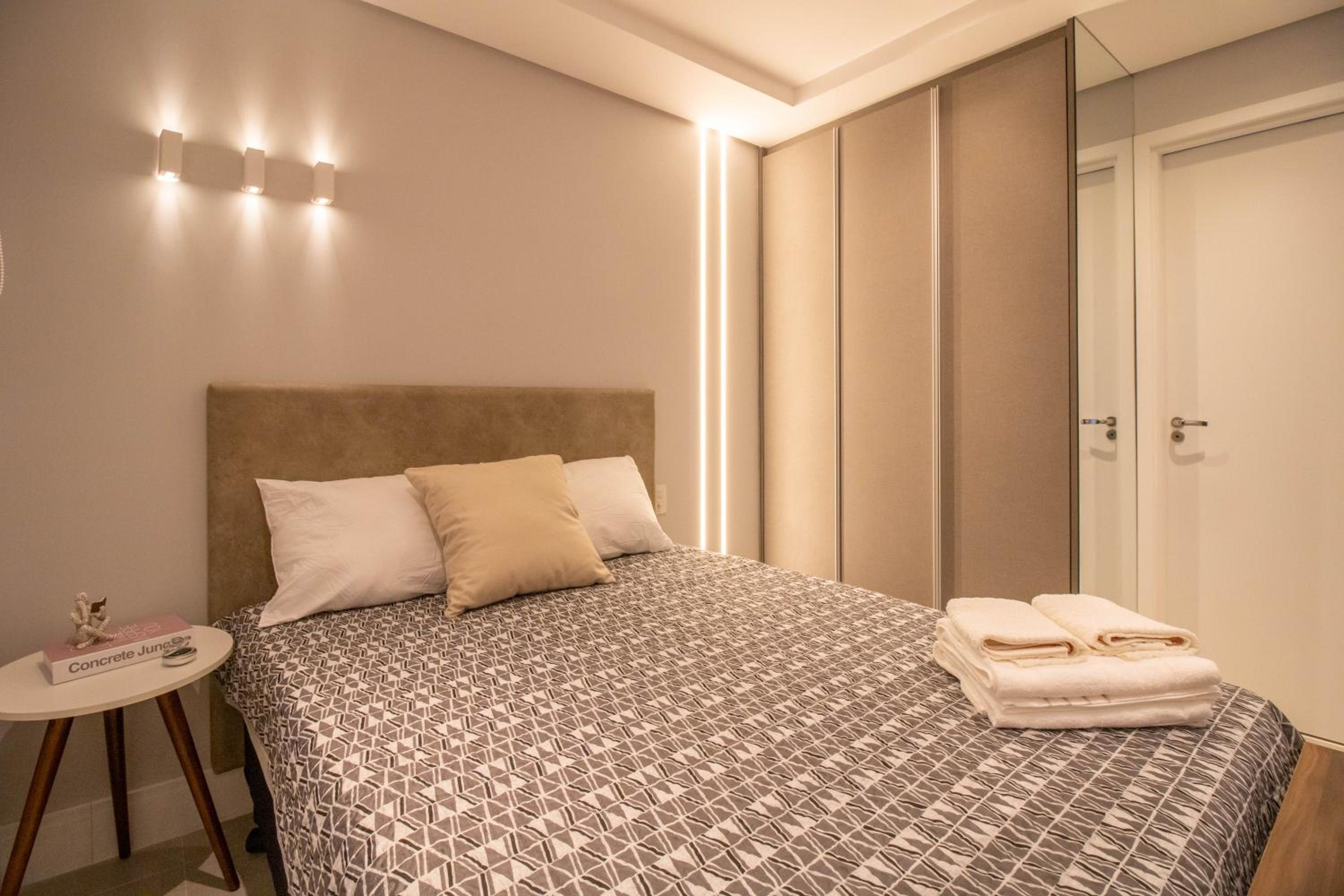 Studio Apartment photo 2