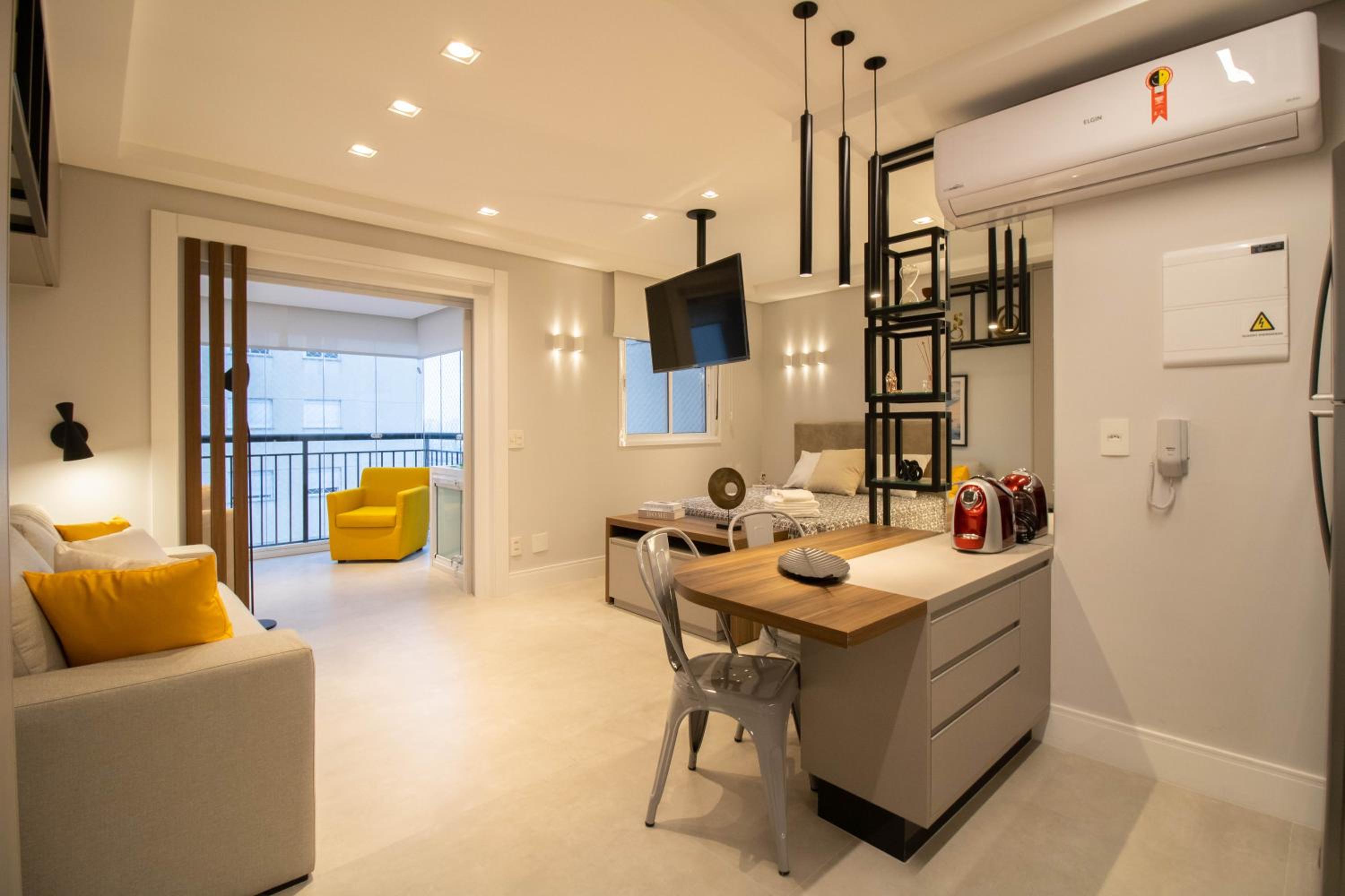 Studio Apartment photo 1