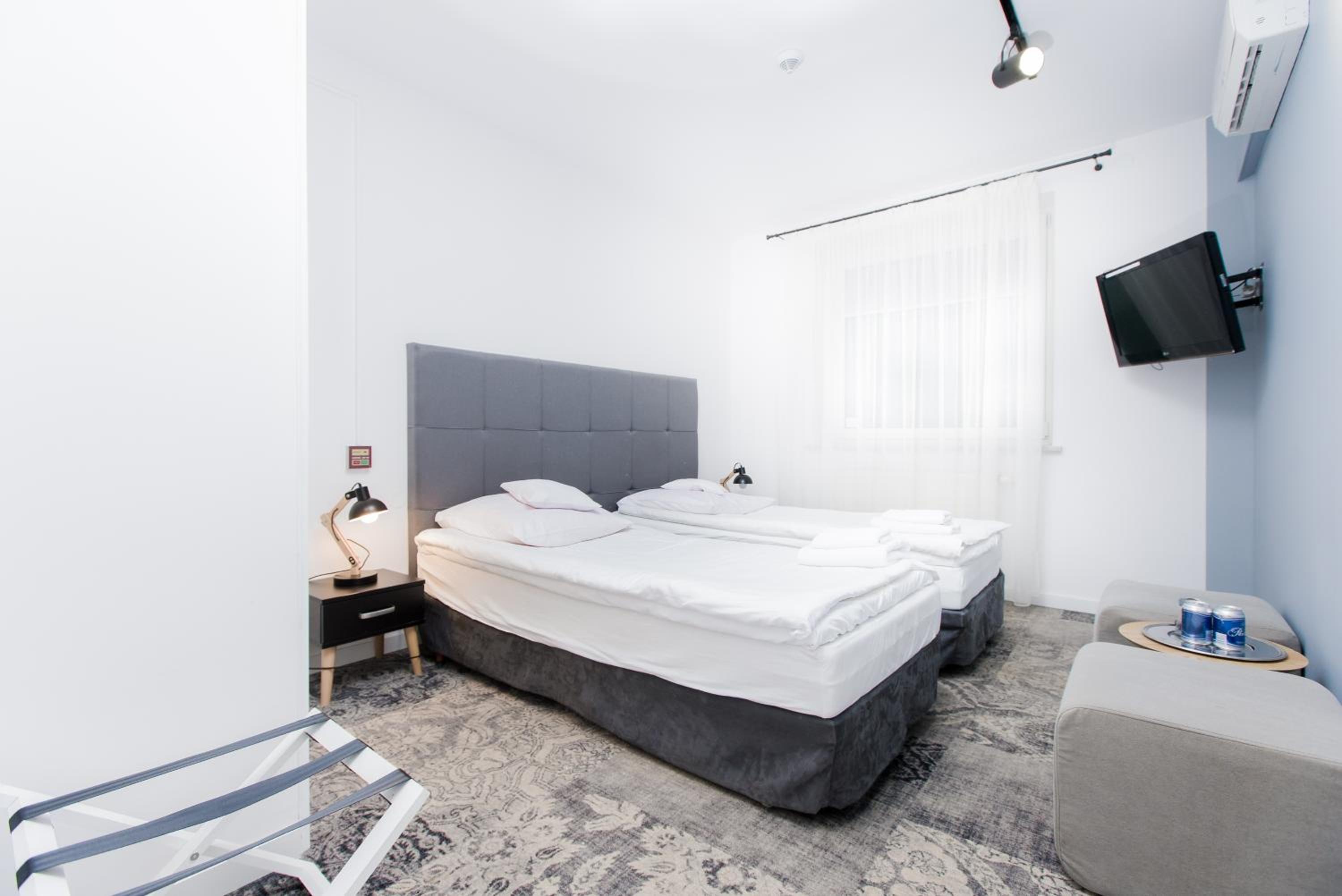 Triple Room - Disability Access - Photo 1