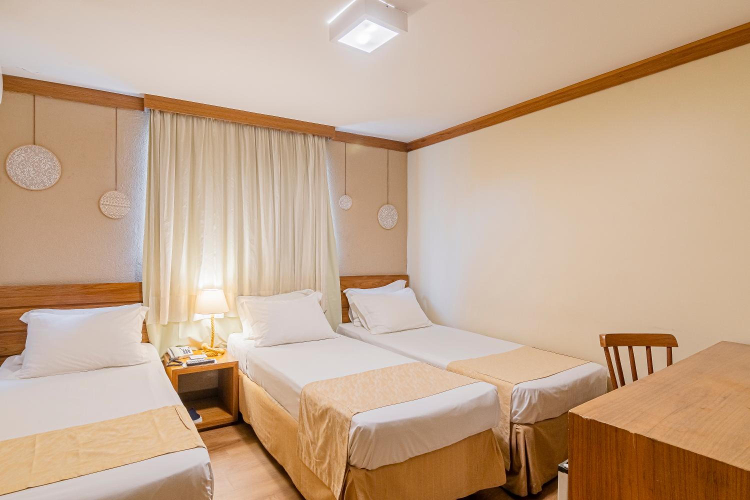 Standard Triple Room - Photo 1