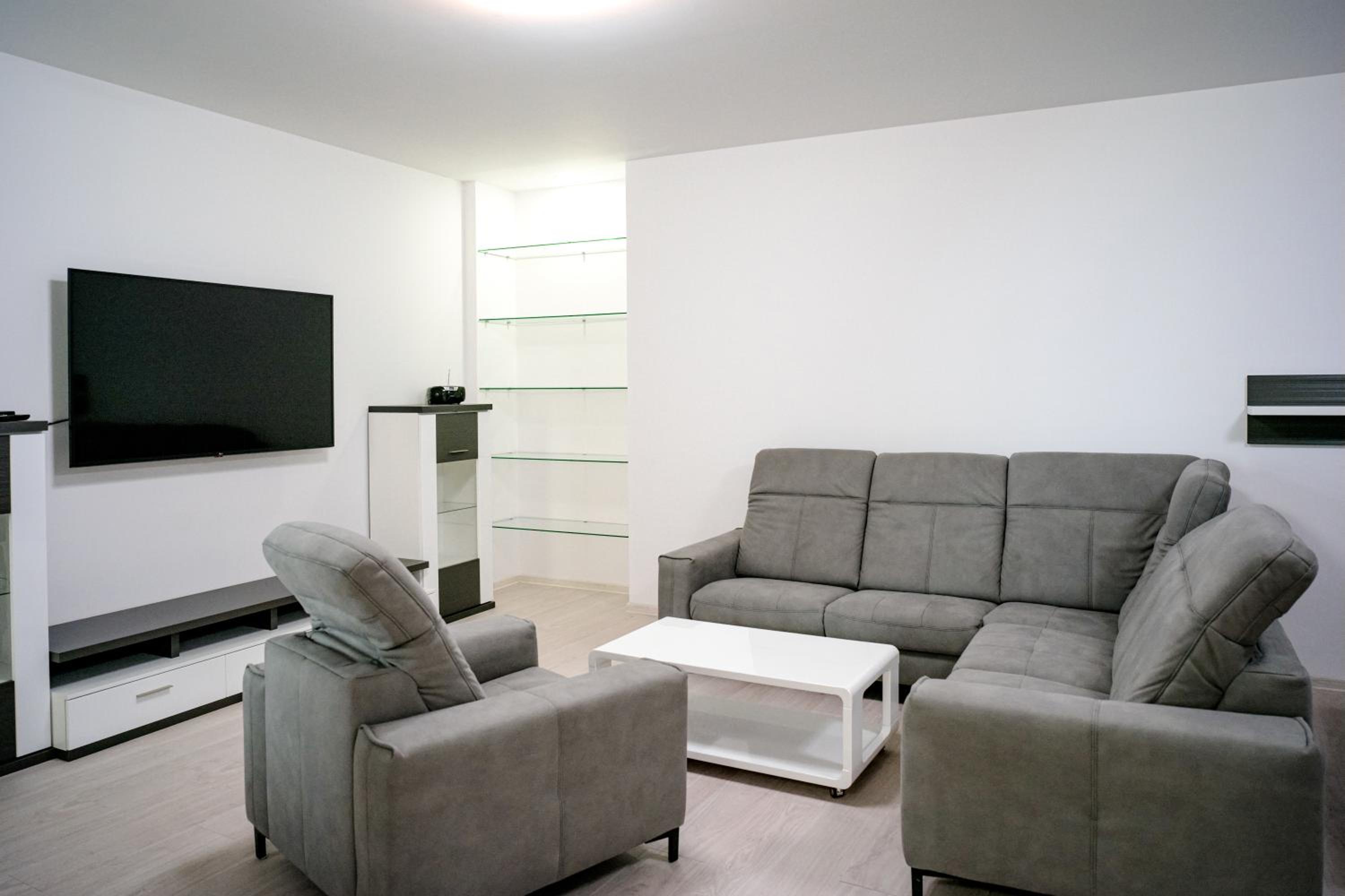 One-Bedroom Apartment - Photo 24