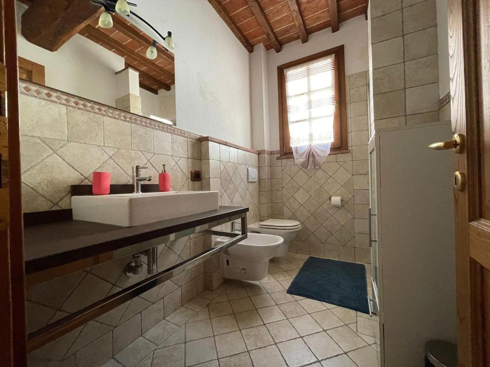 Large Double Room photo 2