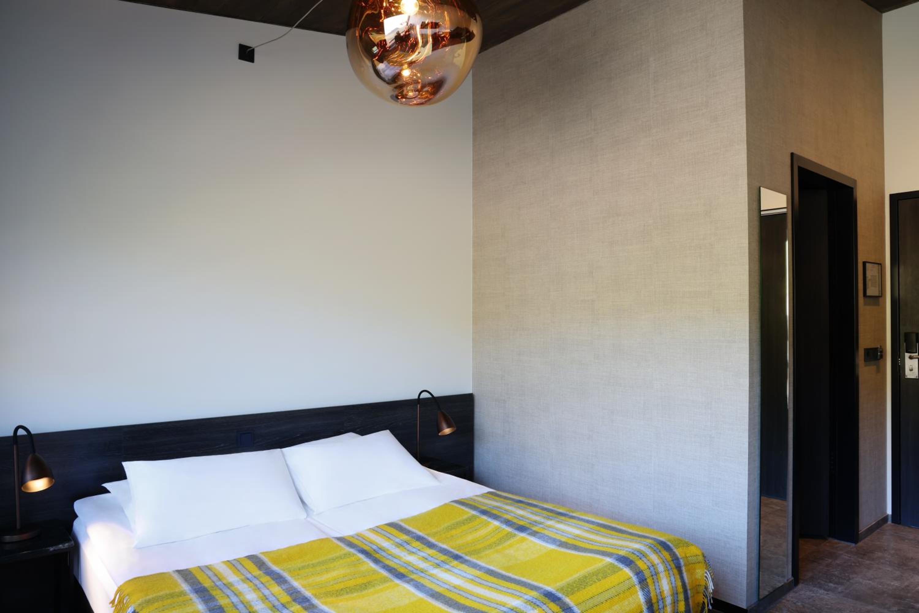 Standard Double or Twin Room - Photo 4