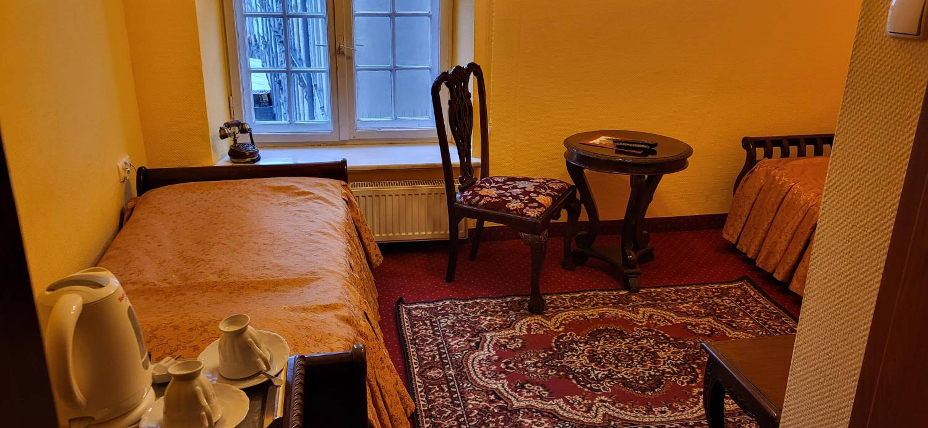 Comfort Twin Room with City View - Photo 4