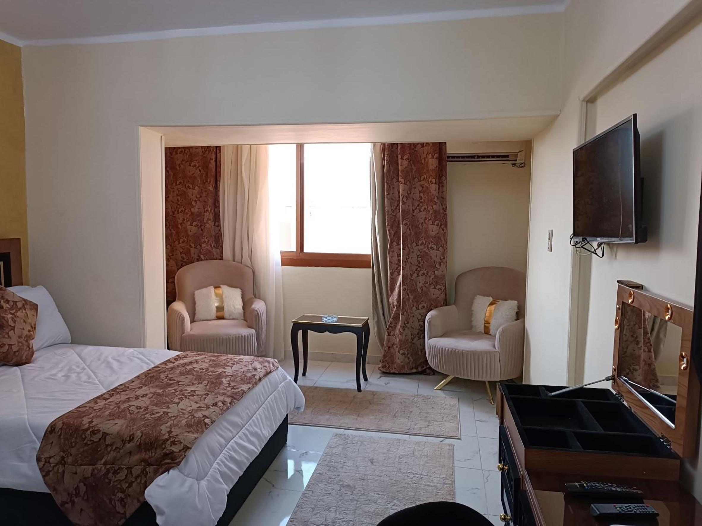Standard Double or Twin Room - Photo 33