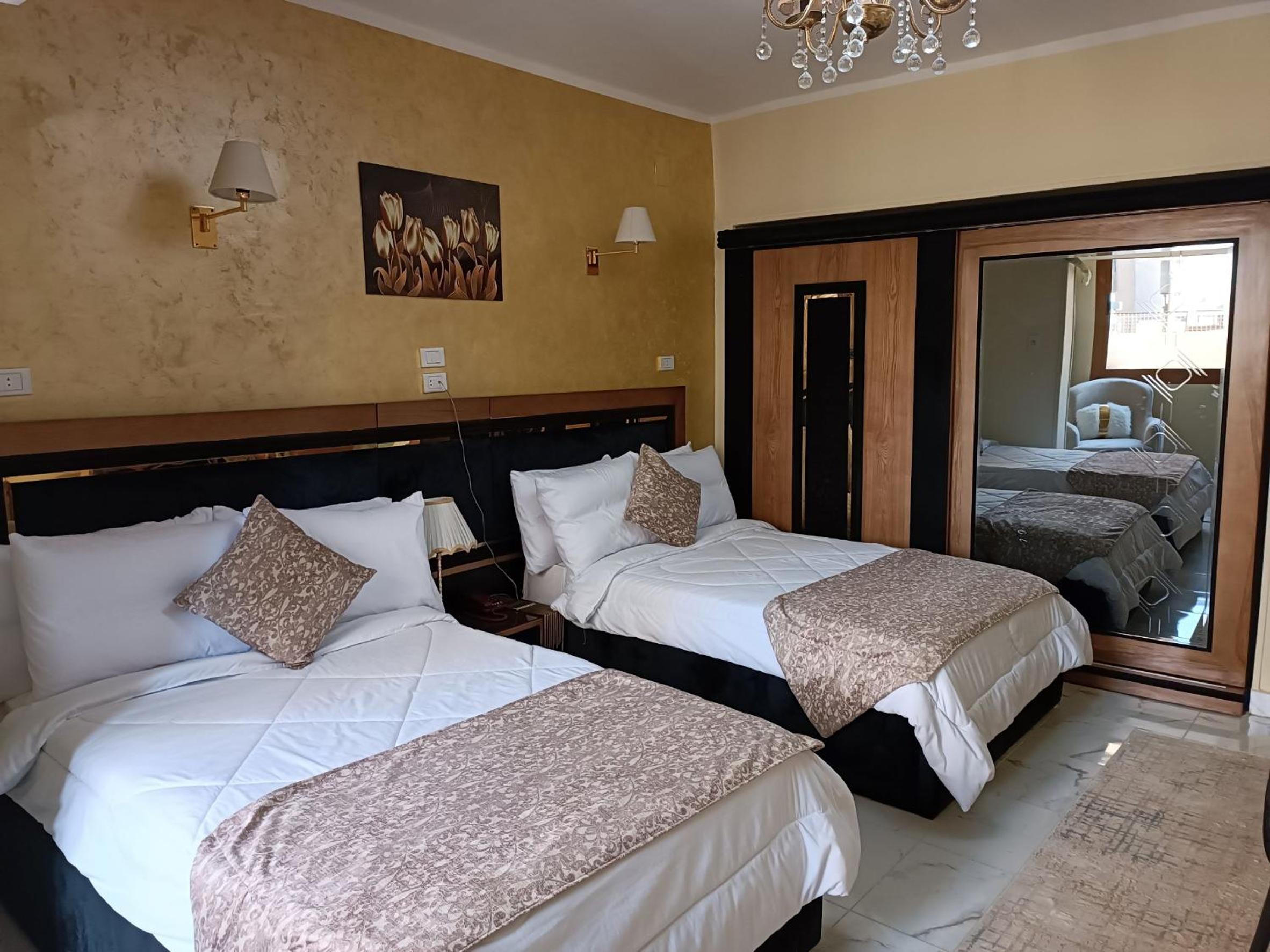Standard Double or Twin Room - Photo 36