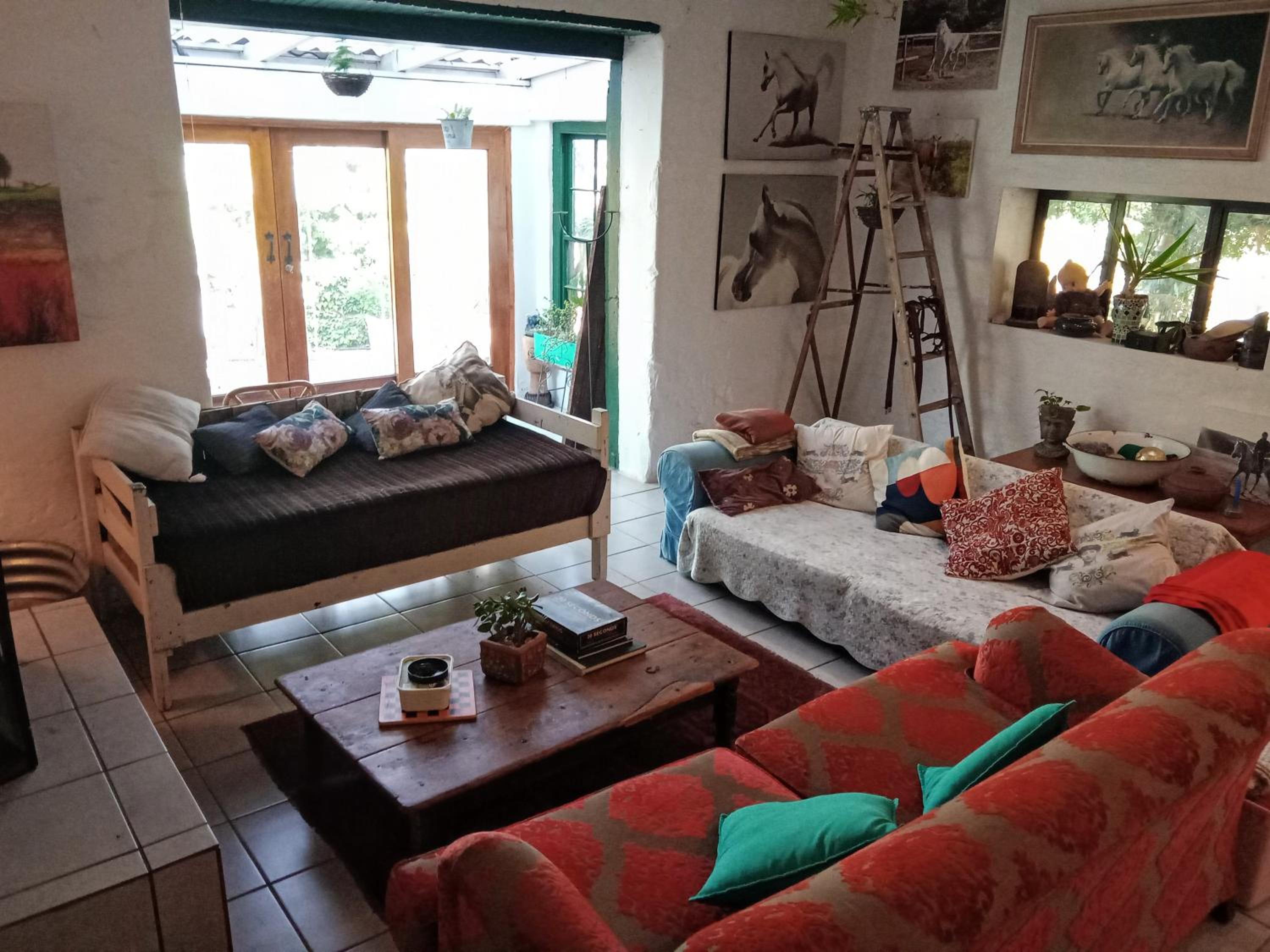 Deluxe Double Room (2 Adults + 1 Child) - Photo 6