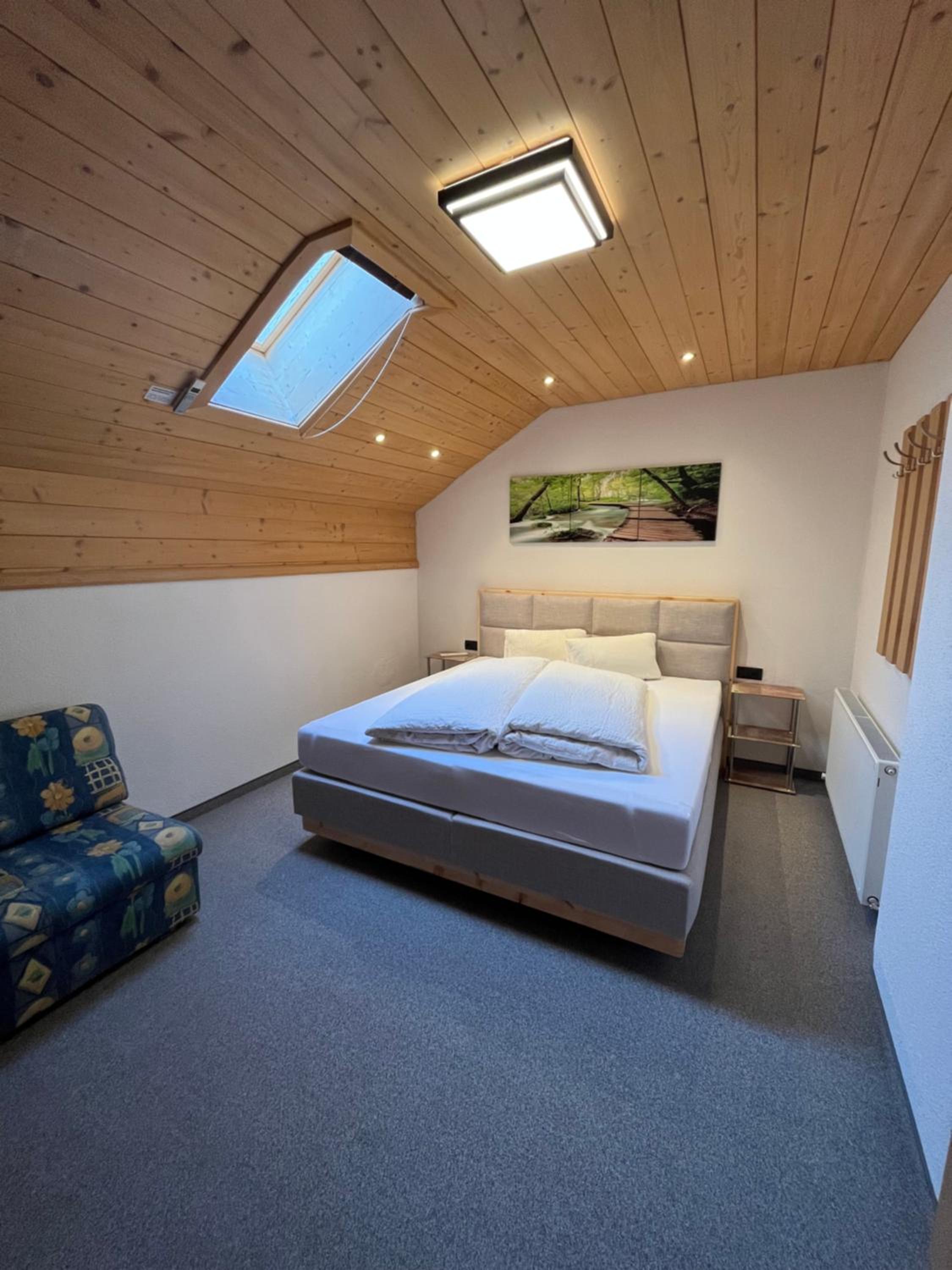 Three-Bedroom Apartment with Balcony photo 1