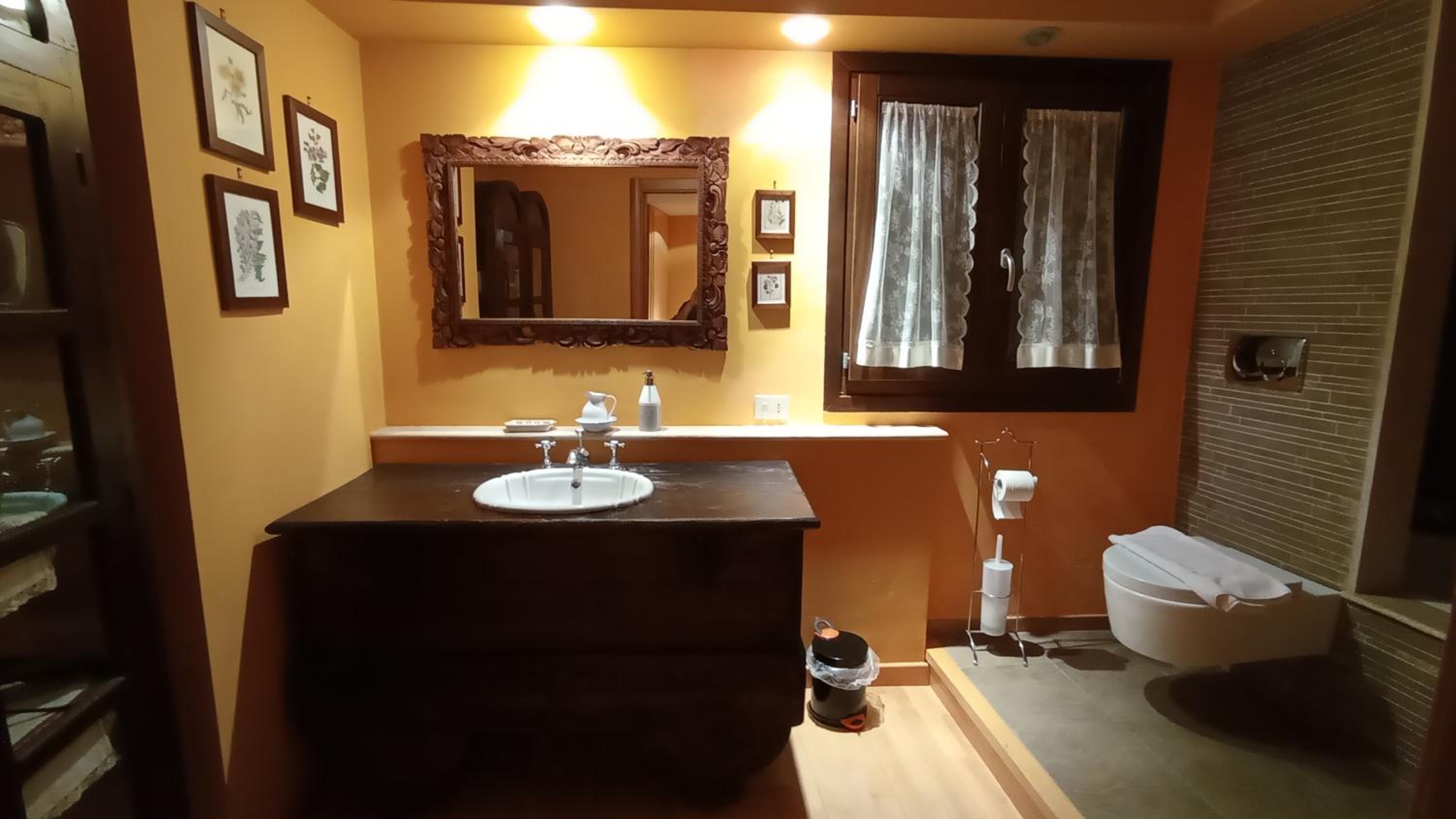 Three-Bedroom House - Photo 22