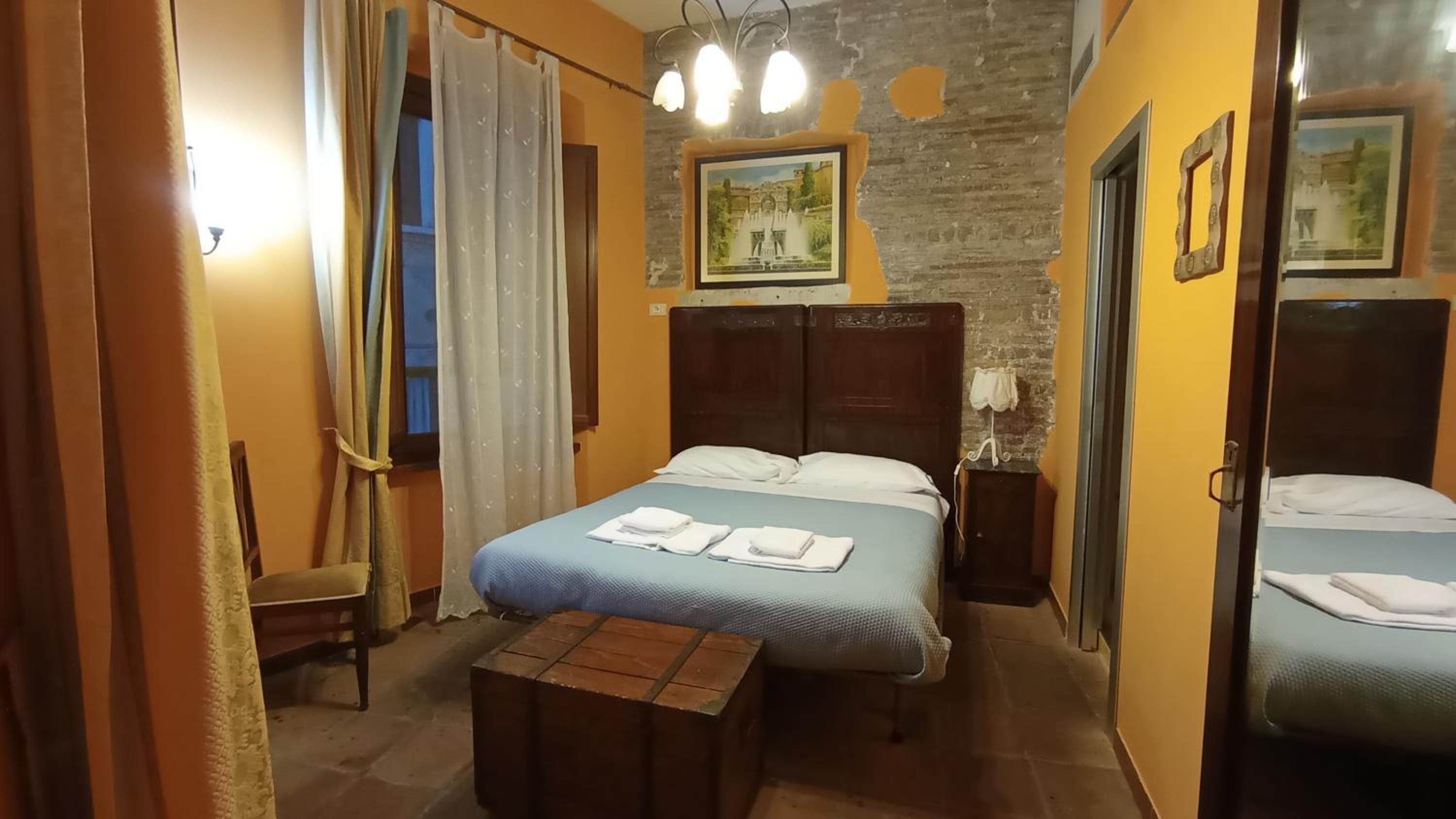 Three-Bedroom House - Photo 3