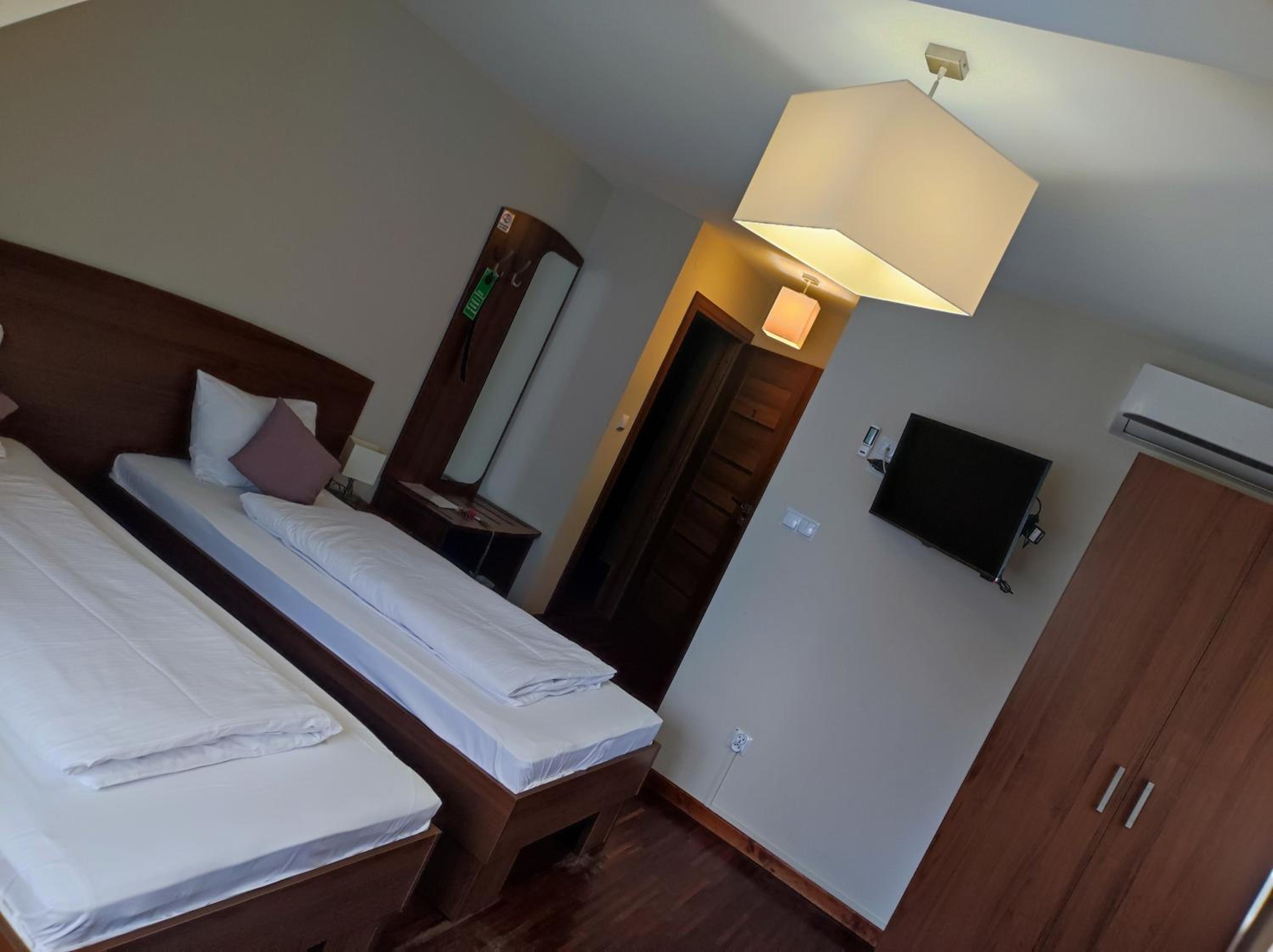 Deluxe Double Room photo 3