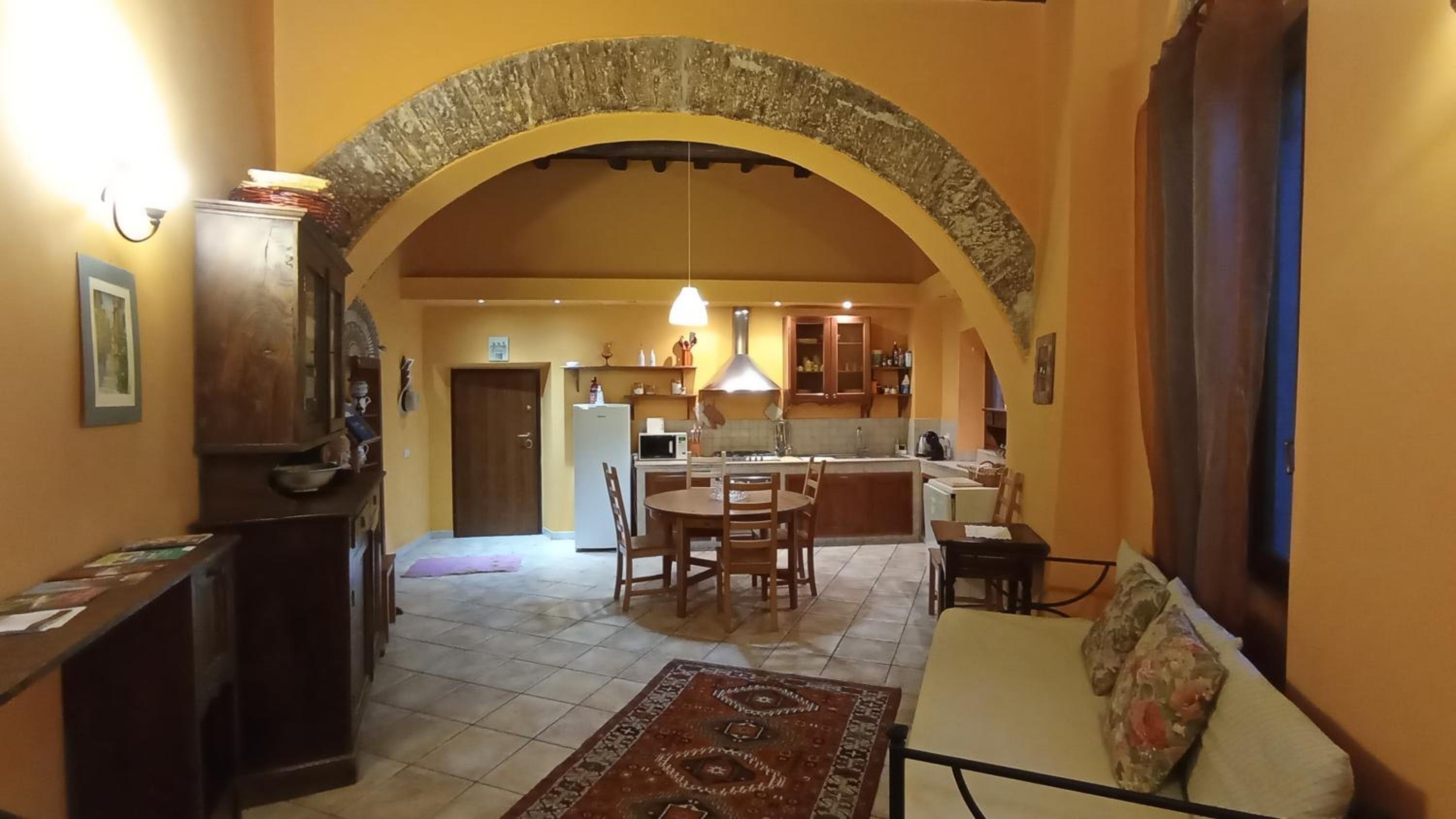 Three-Bedroom House - Photo 5