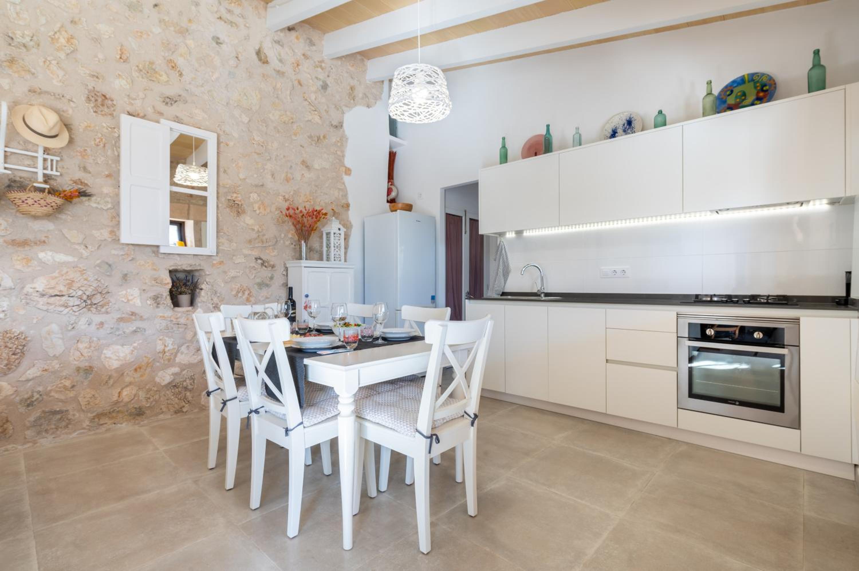 Villa photo 2