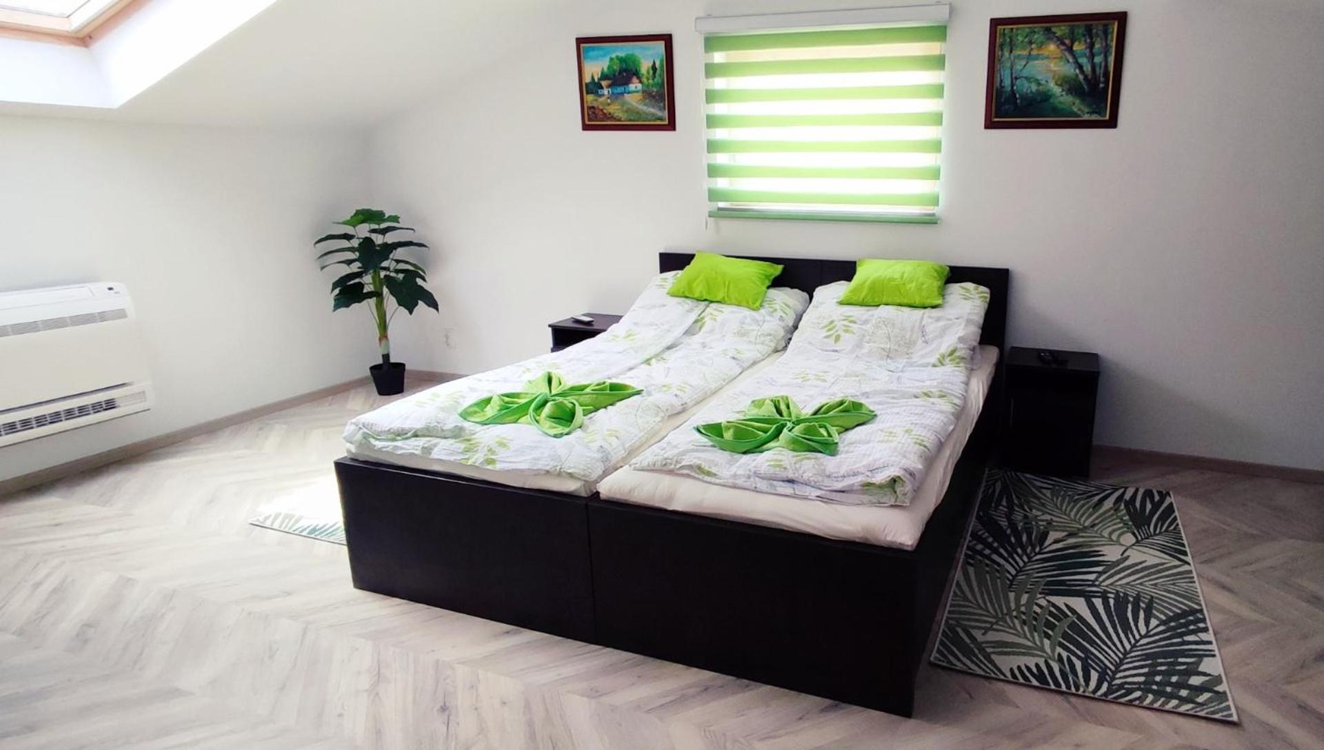 Triple Room with Private Bathroom - Photo 1