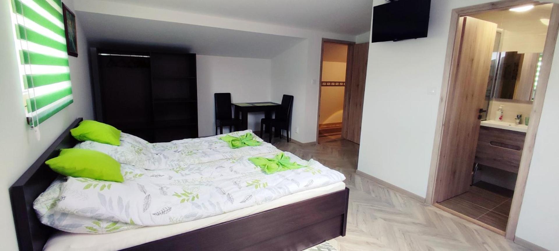 Triple Room with Private Bathroom - Photo 6