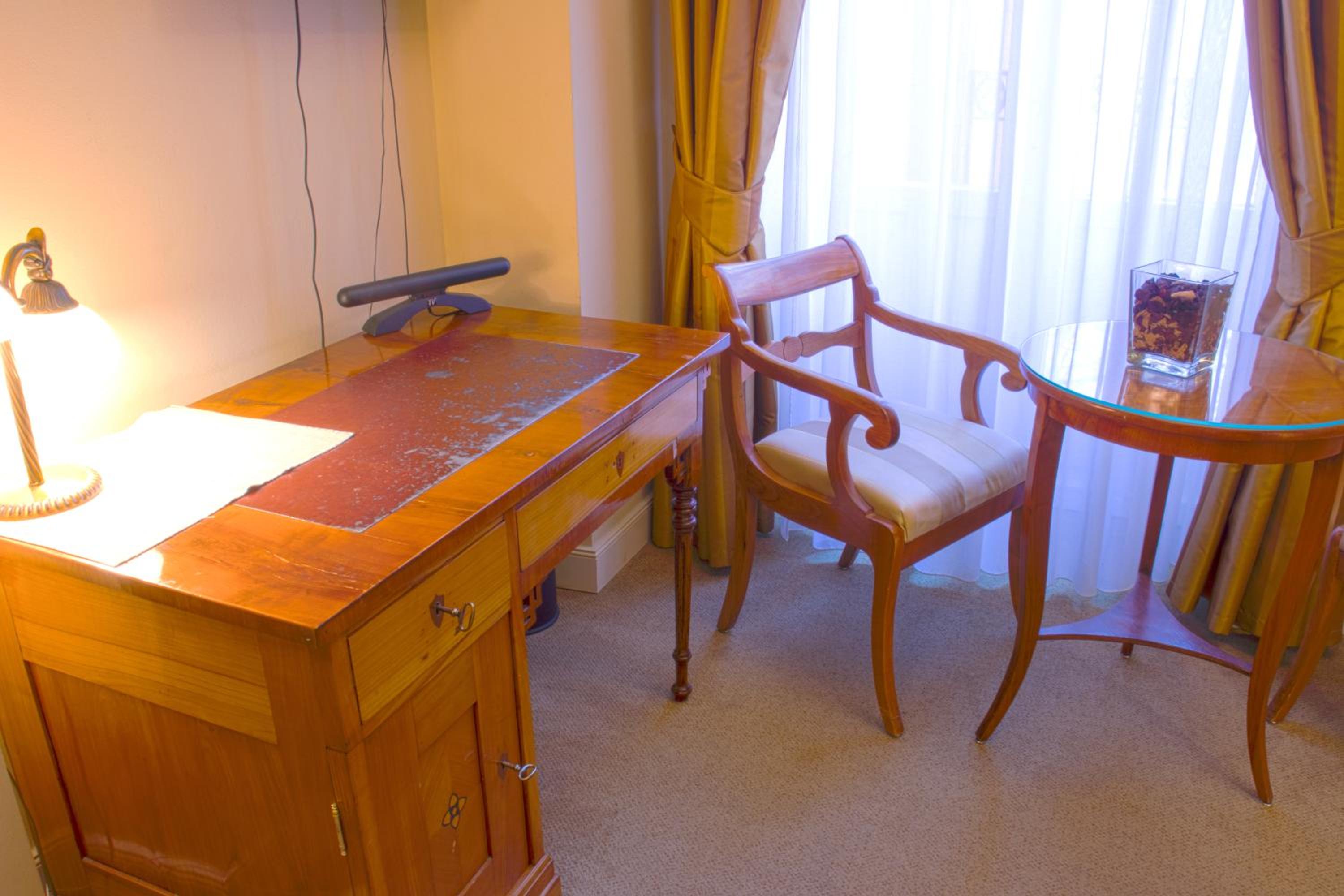 Single Room photo 2