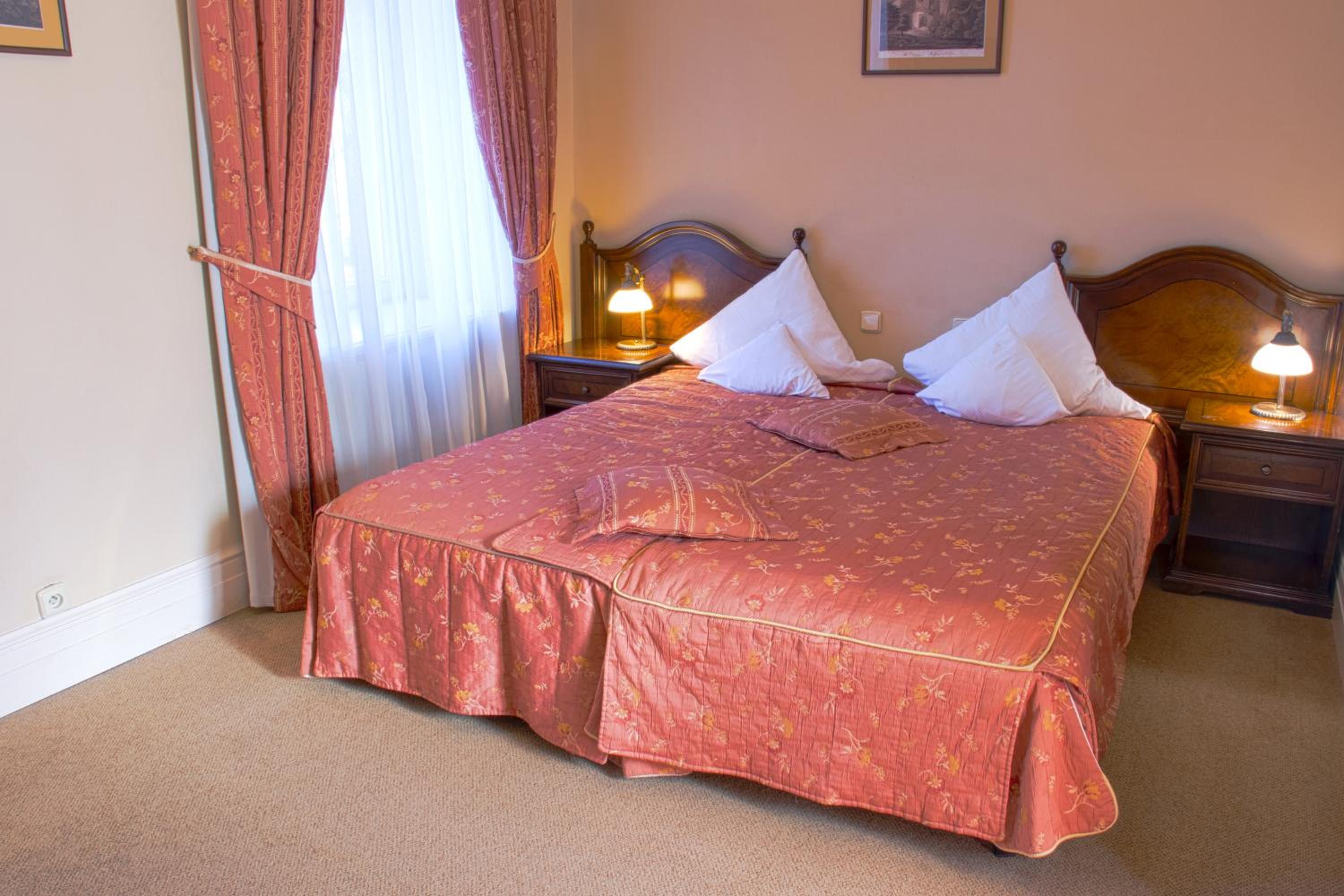 Double Room - Photo 15