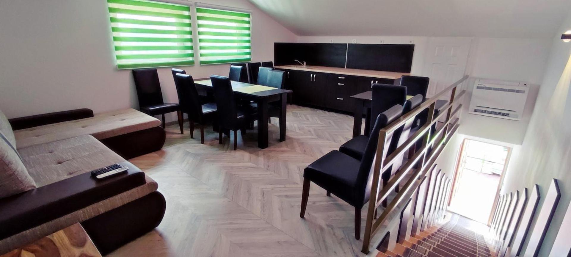 Triple Room with Private Bathroom - Photo 7