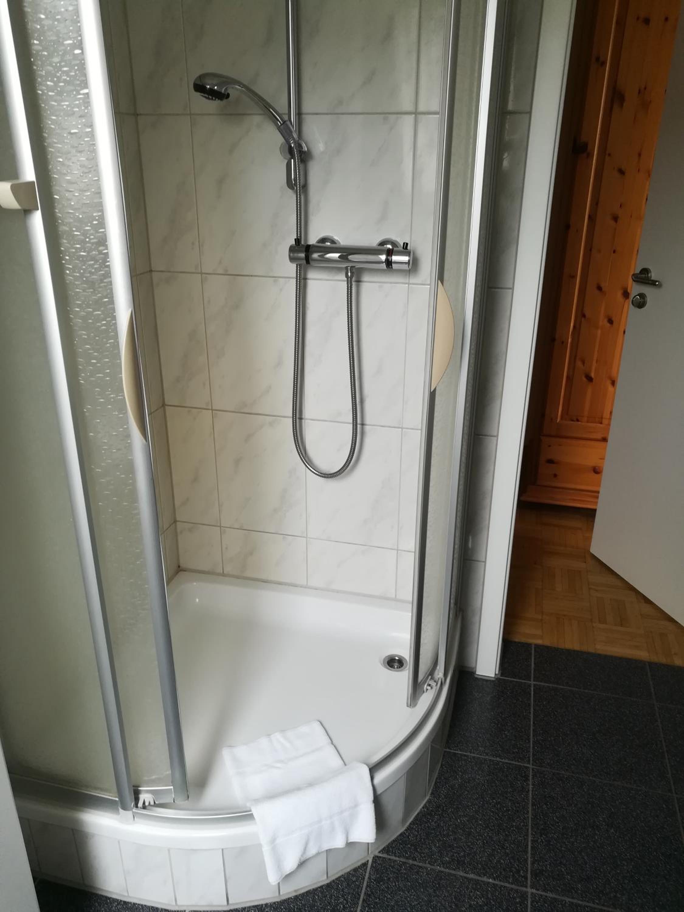 Double Room - Photo 2