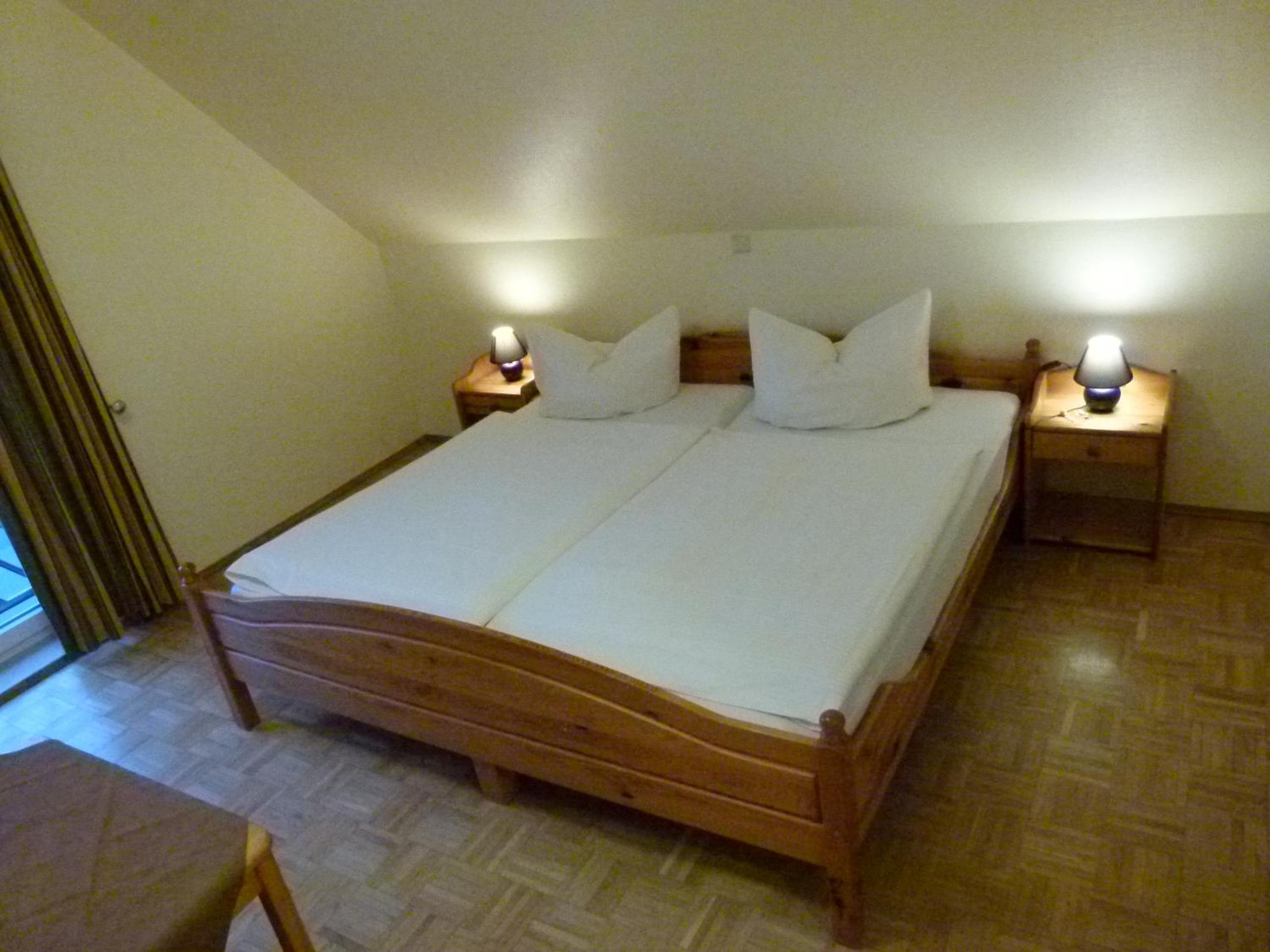 Double Room - Photo 7