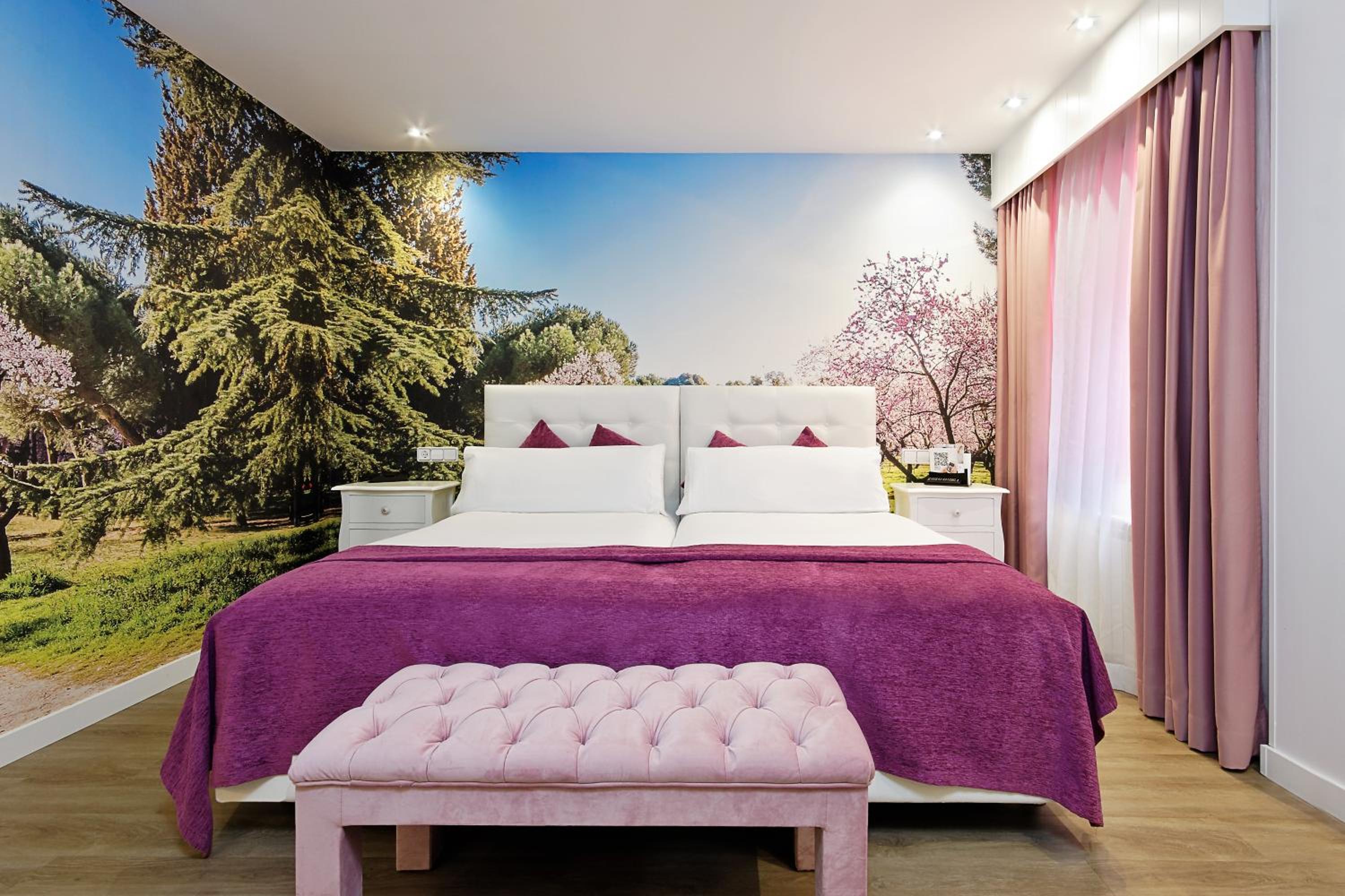 Double or Twin Room - Photo 12