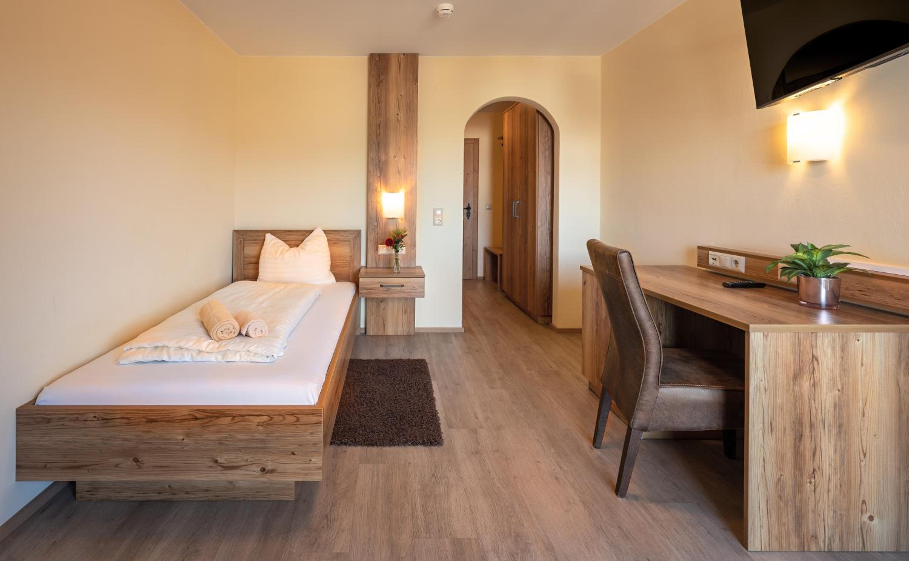 Single Room photo 2