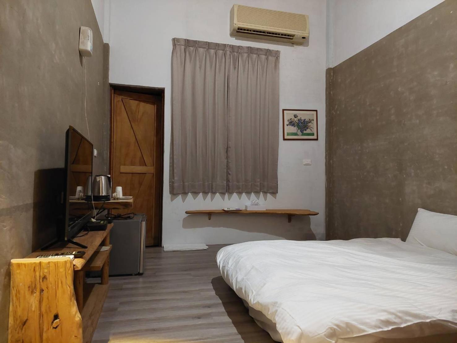 Quadruple Room with Private Bathroom photo 1