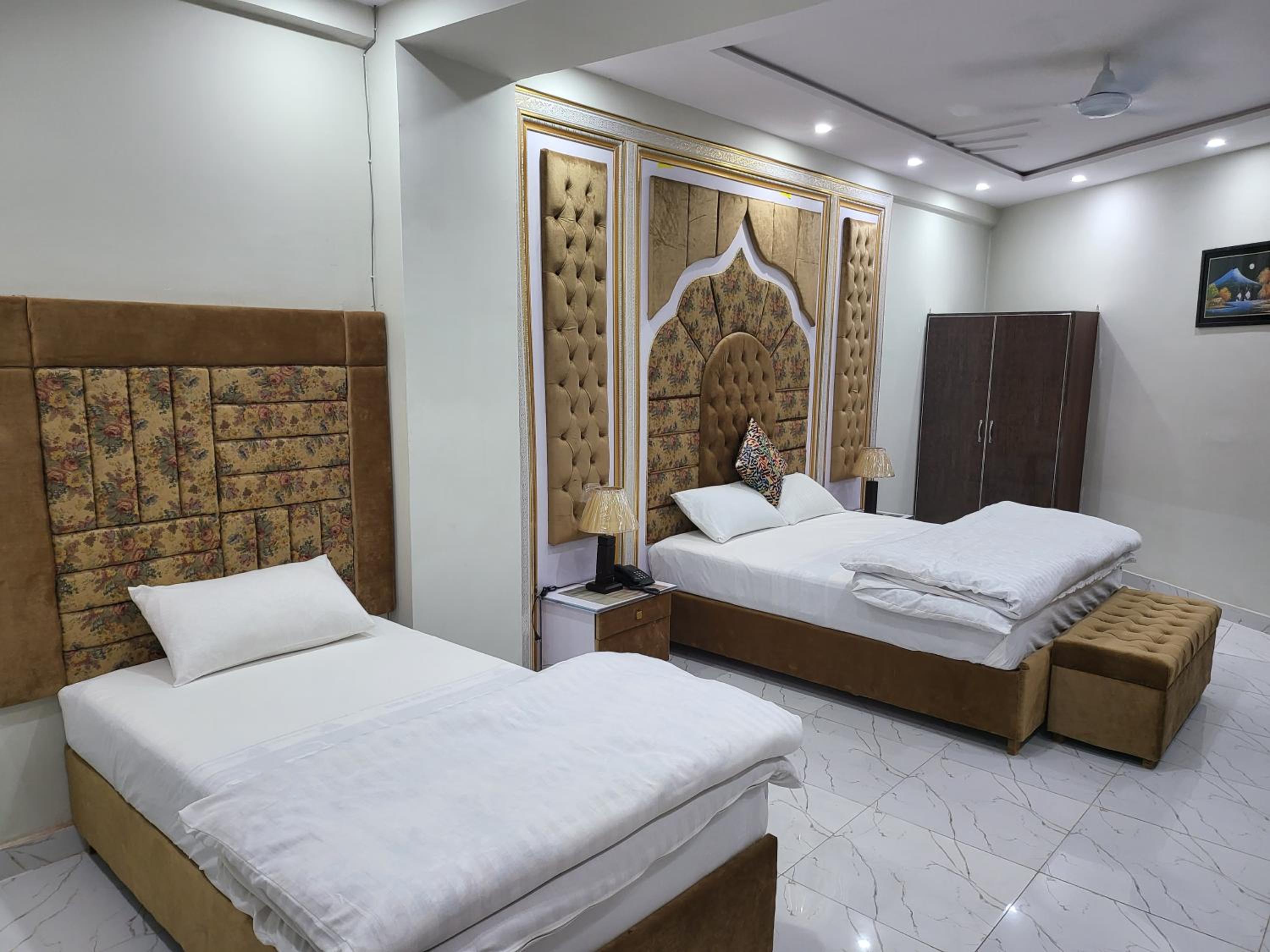 Deluxe Double or Twin Room