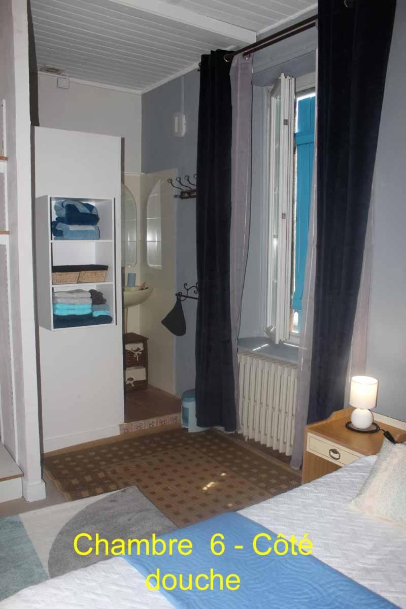 Double Room with Private Bathroom photo 2