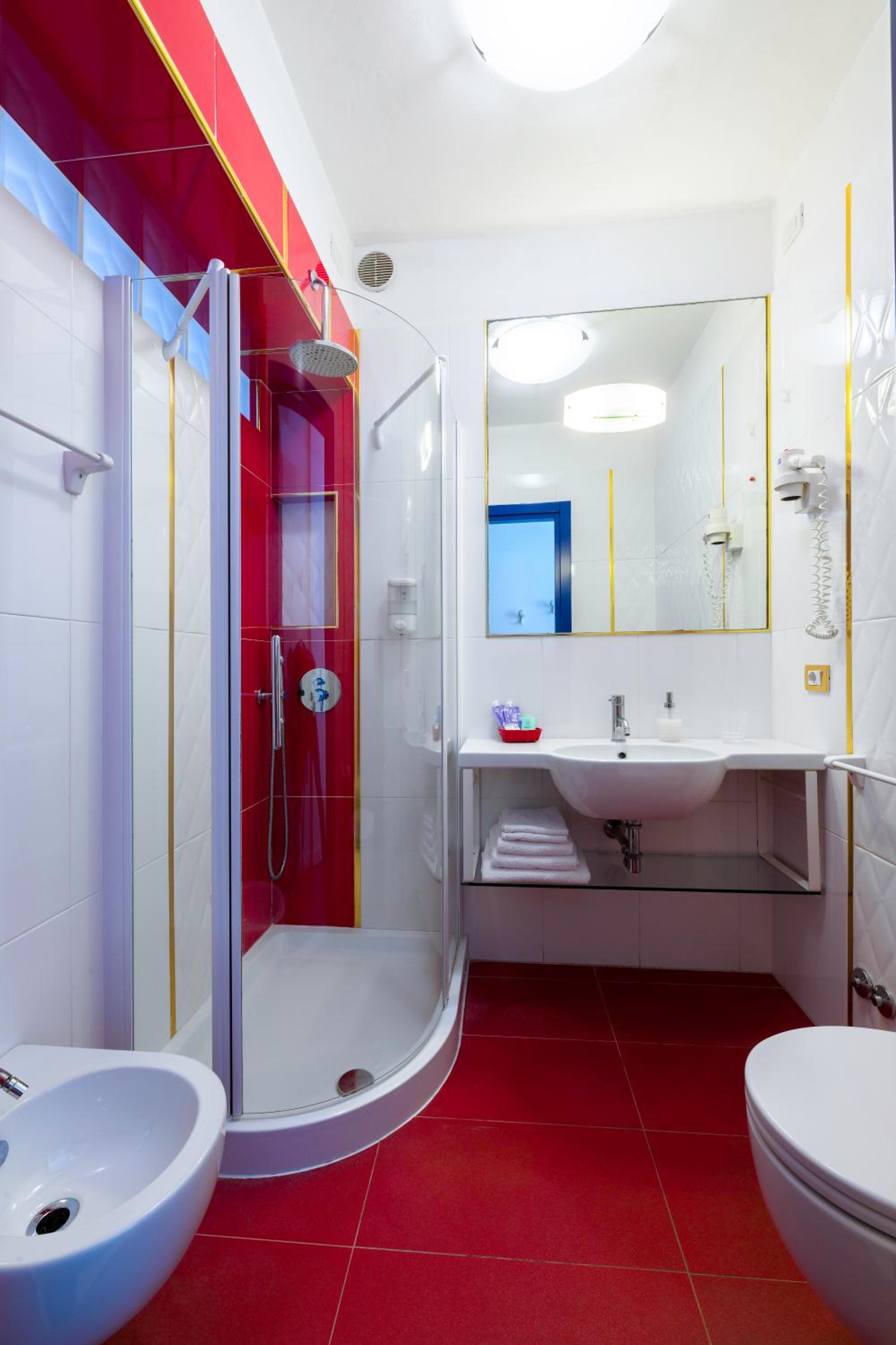 Standard Double Room - Photo 2