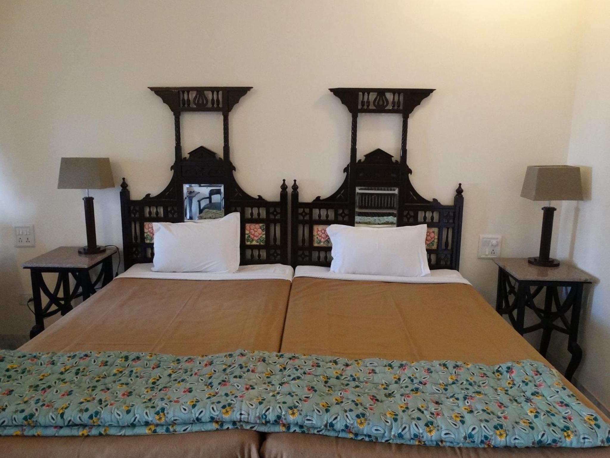 Deluxe Double or Twin Room with Garden View photo 3