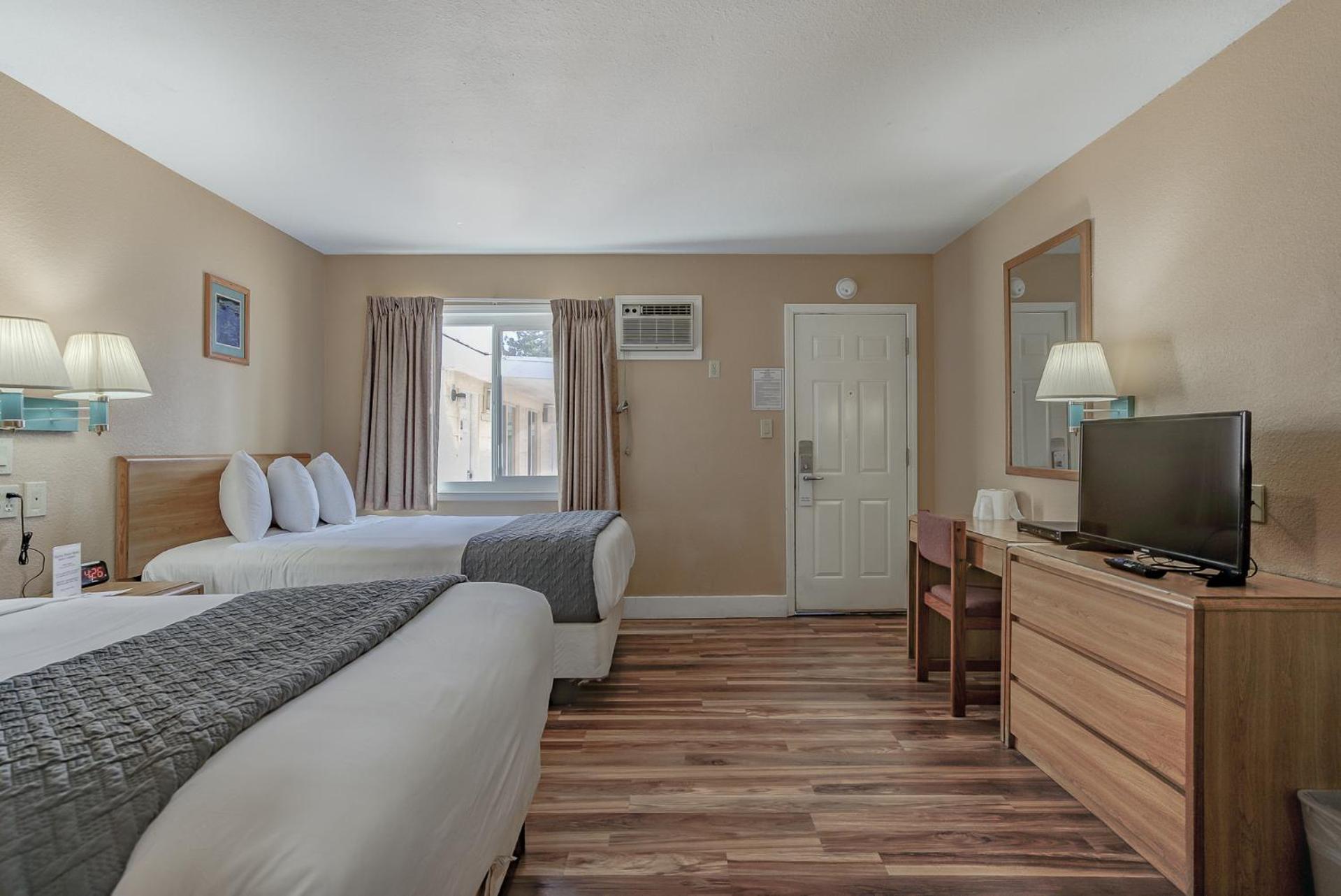 Deluxe Double Room photo 2
