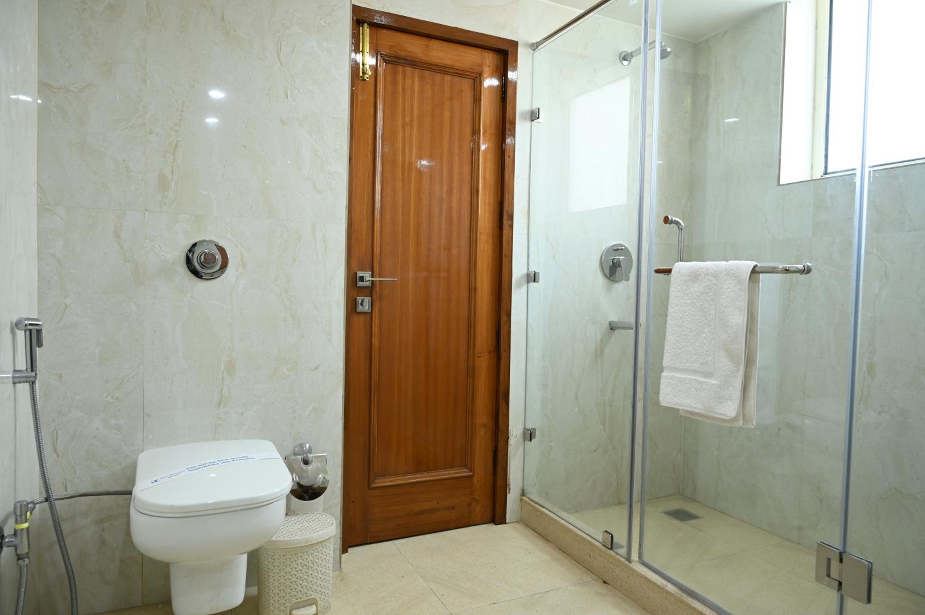 Suite - Photo 2