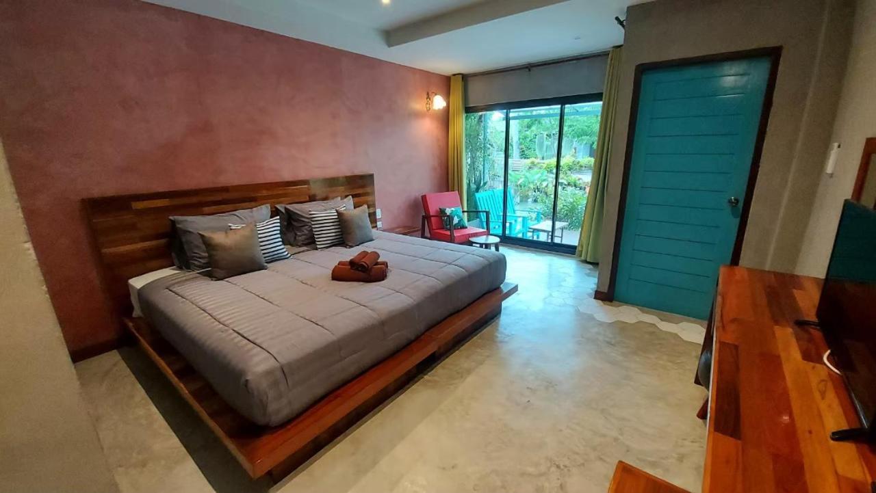 Double or Twin Room with Canal View - Photo 7