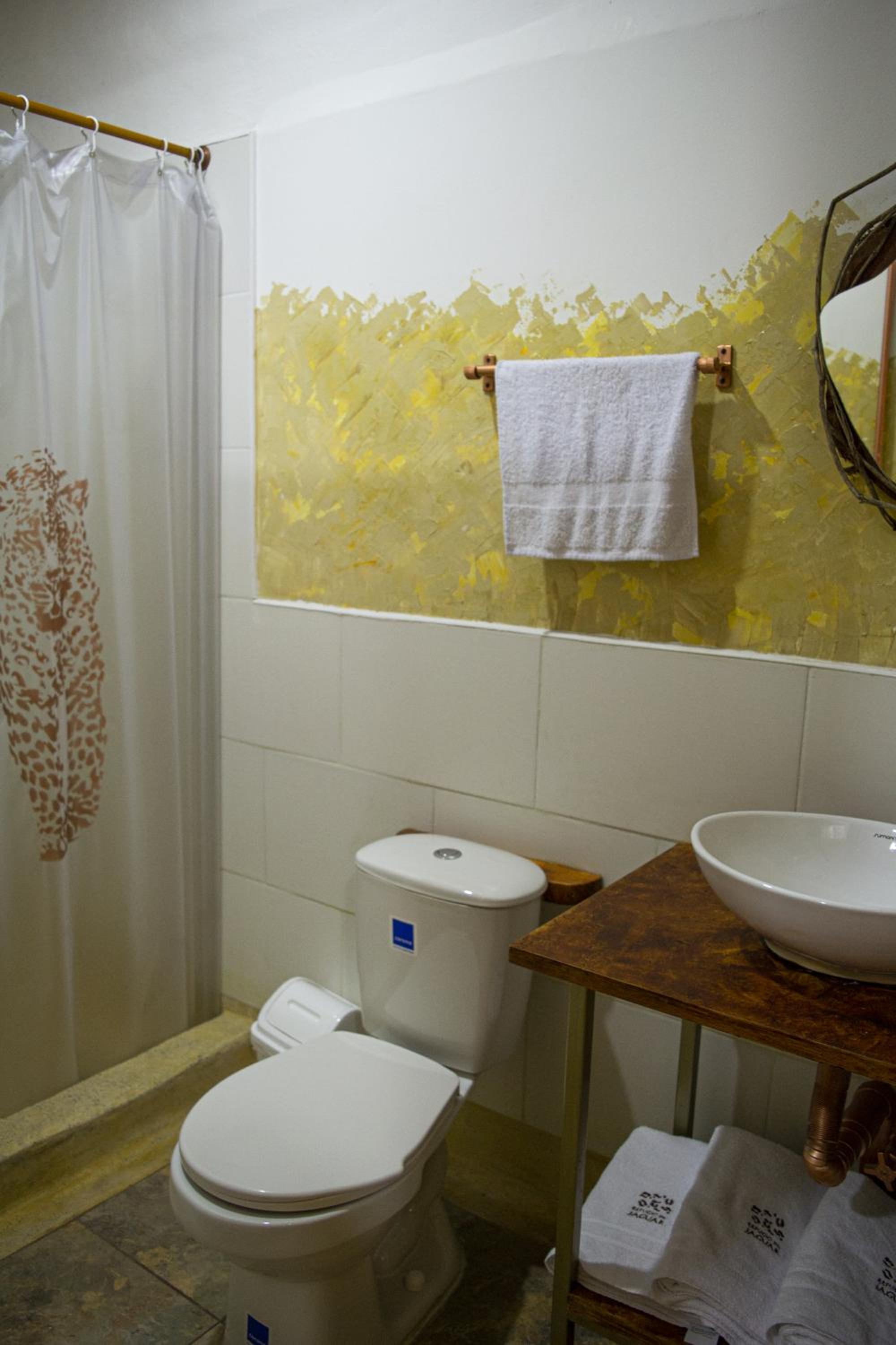Twin Room with Private Bathroom photo 2