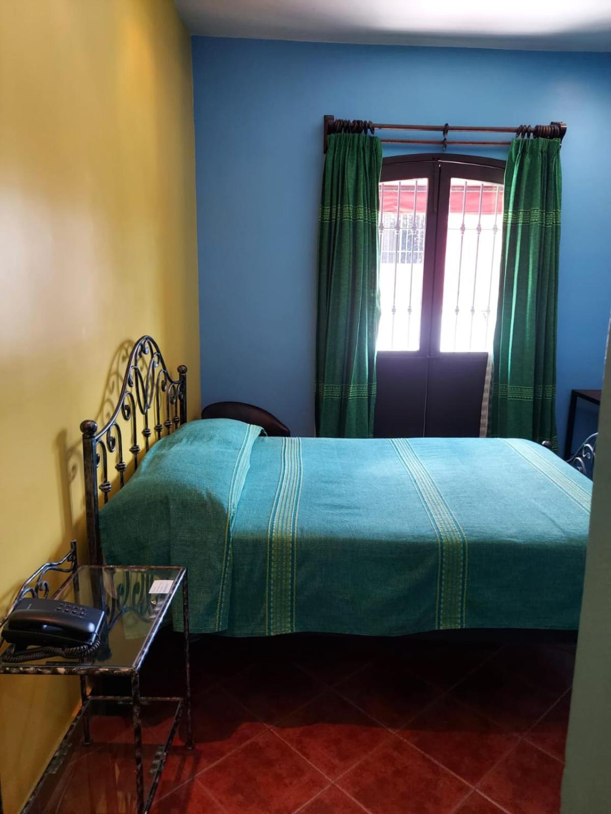Double Room - Photo 4