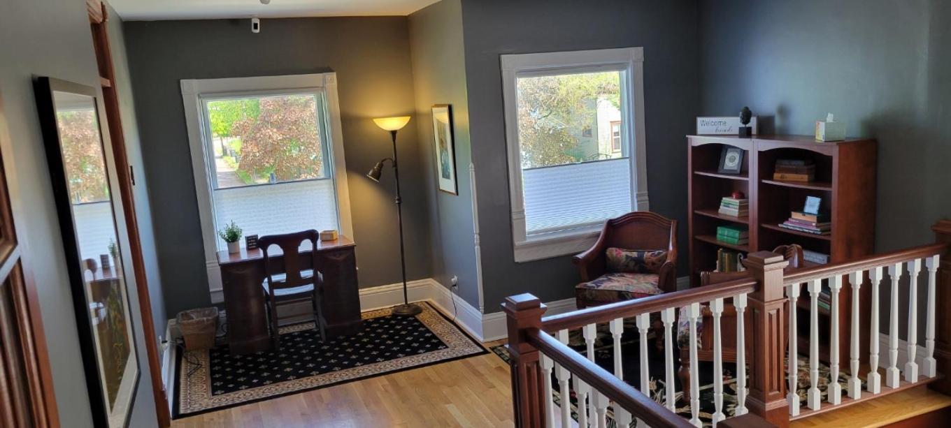 Queen Room - Photo 11
