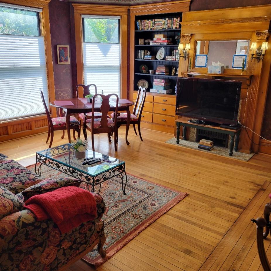 Queen Room - Photo 8