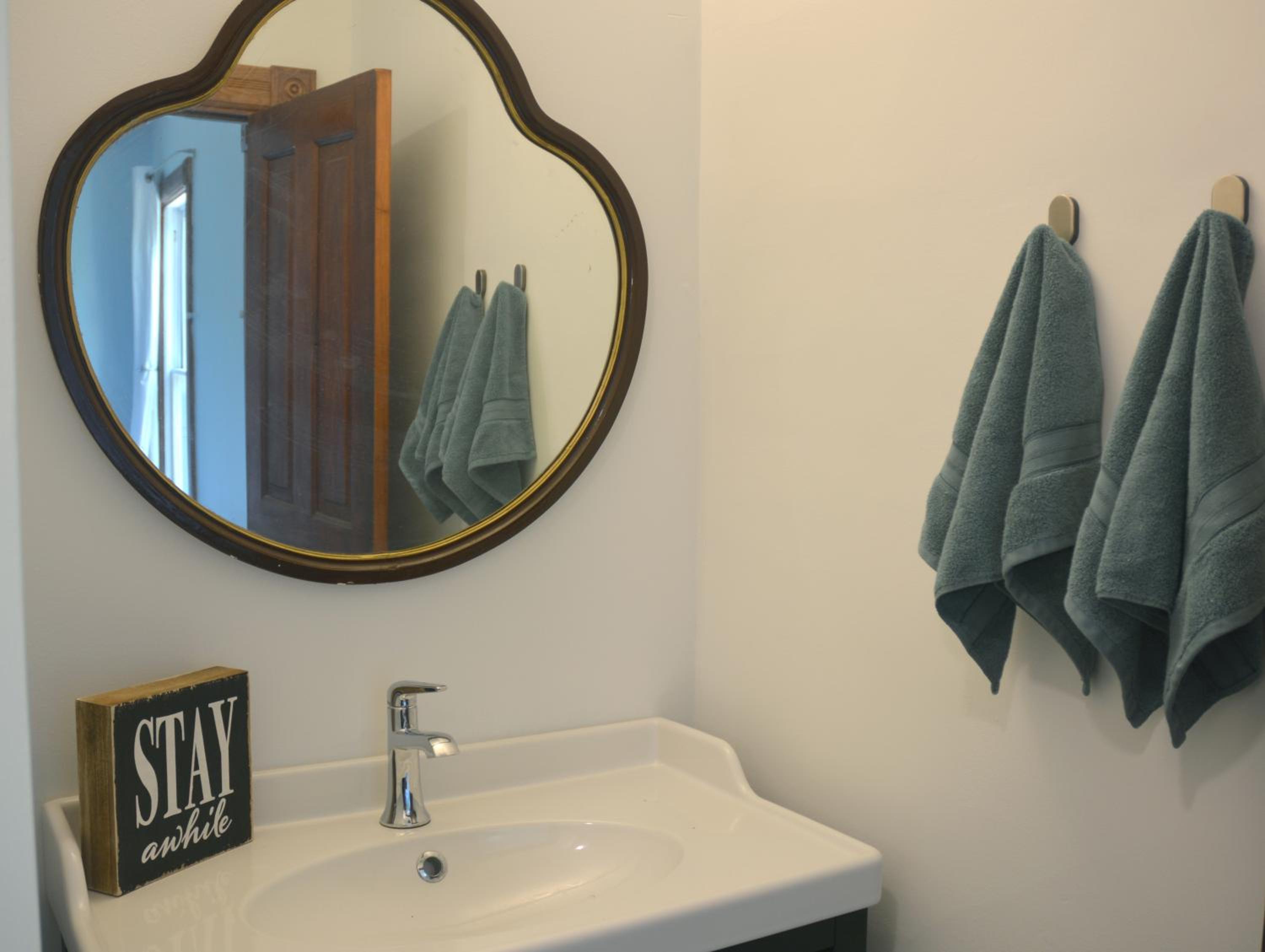Queen Room - Photo 14