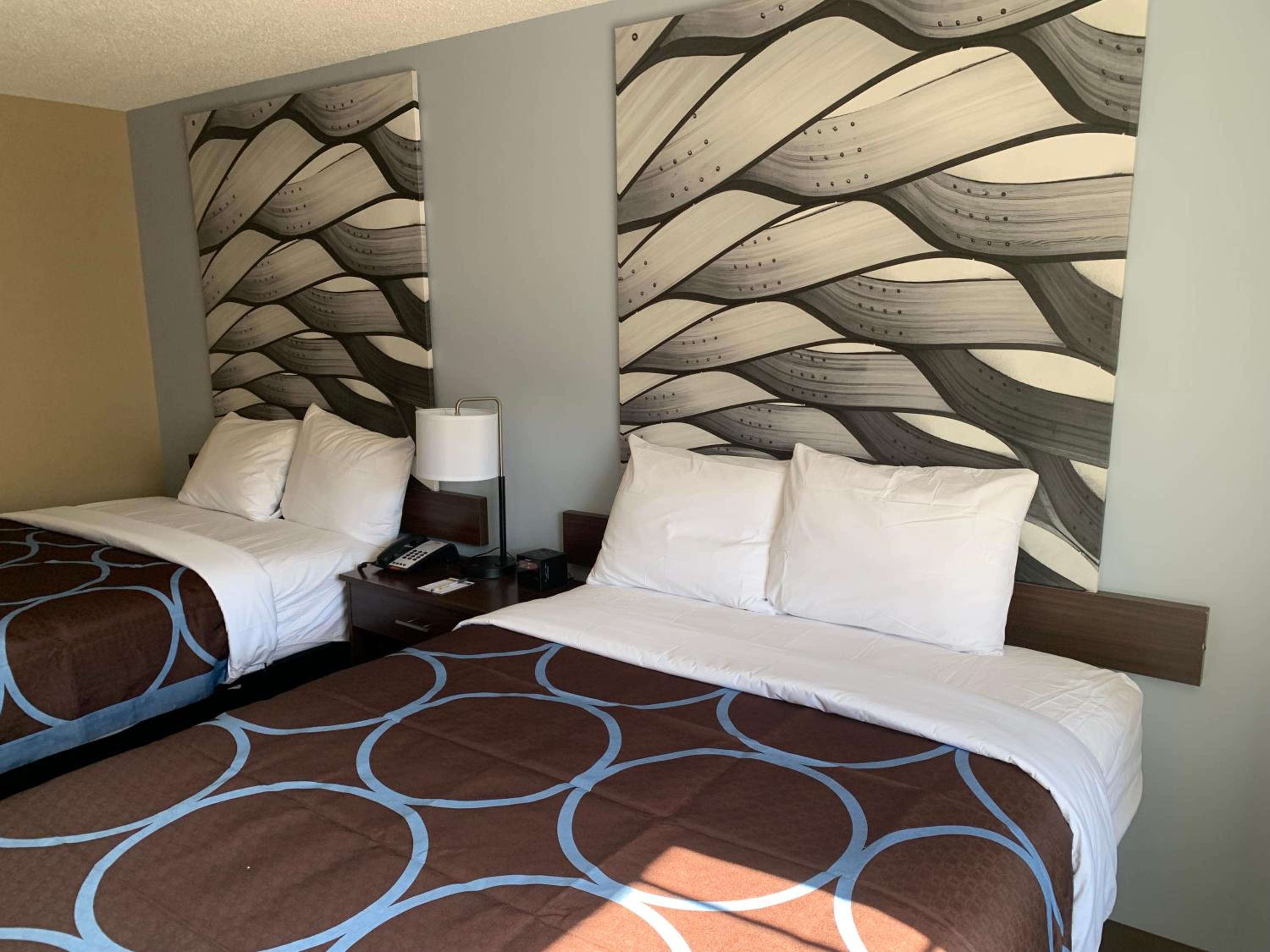Queen Room with Two Queen Beds and Bath Tub - Mobility Accessible/Non-Smoking - Photo 1