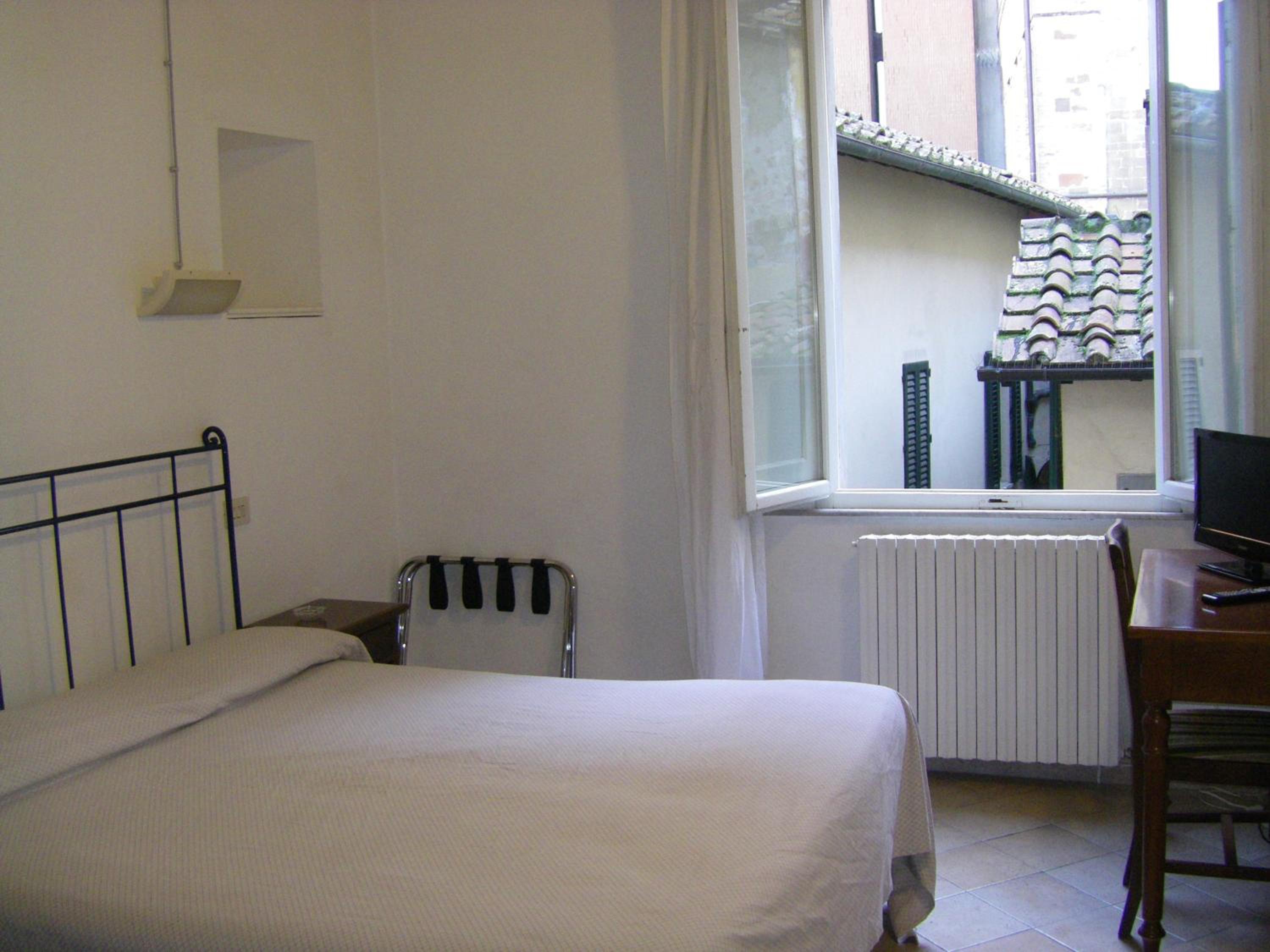 Double or Twin Room - Photo 1